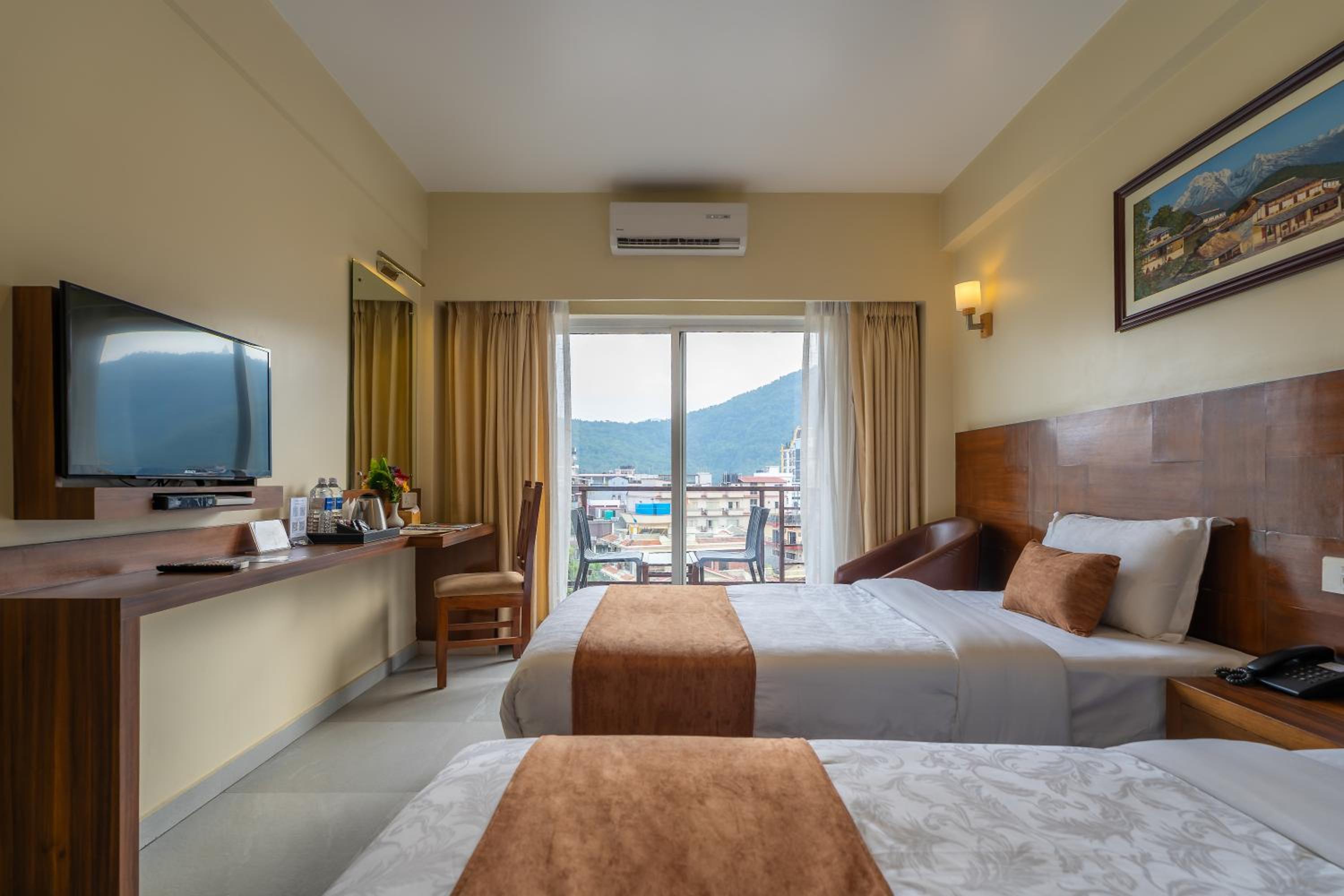 Deluxe Twin Room photo 1