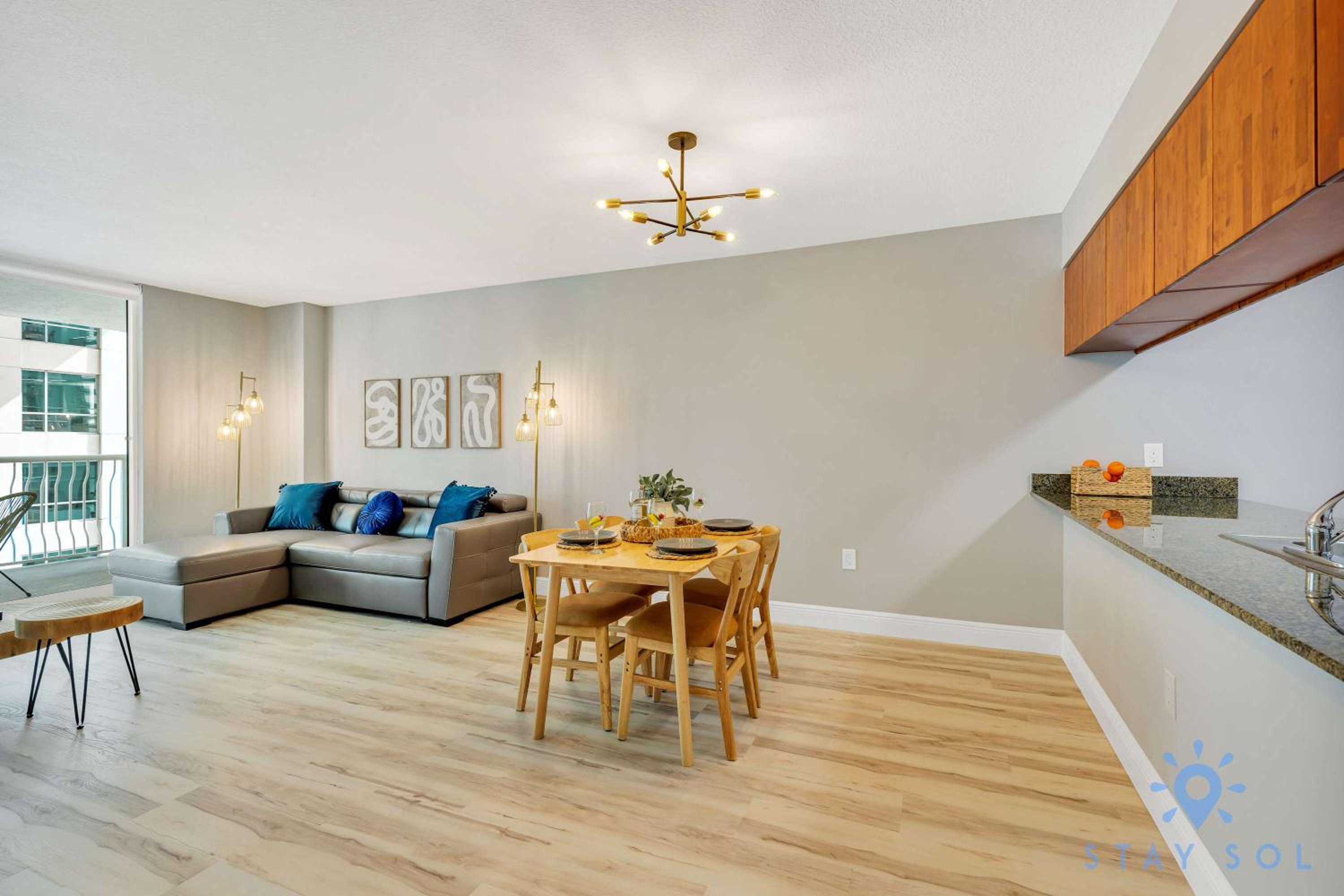 Apartment photo 3