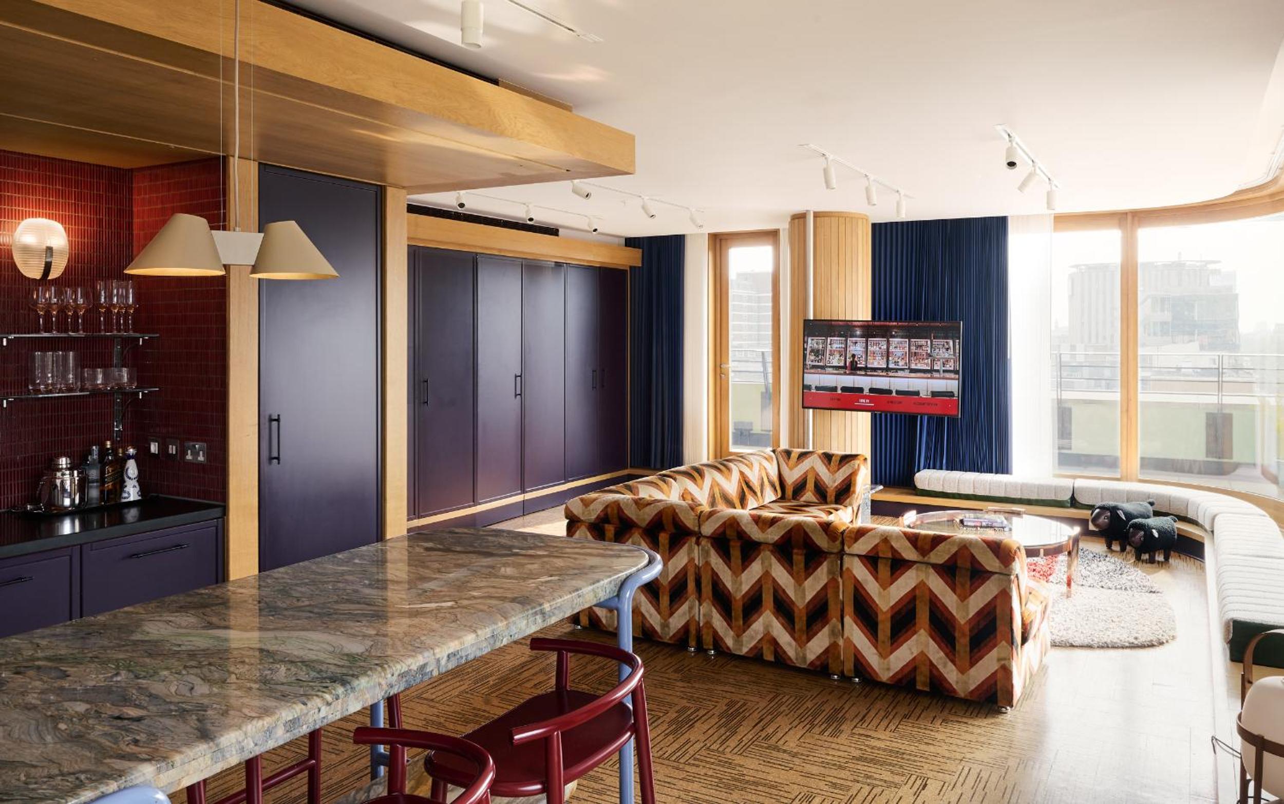 Deluxe Studio Suite with Wraparound Terrace
