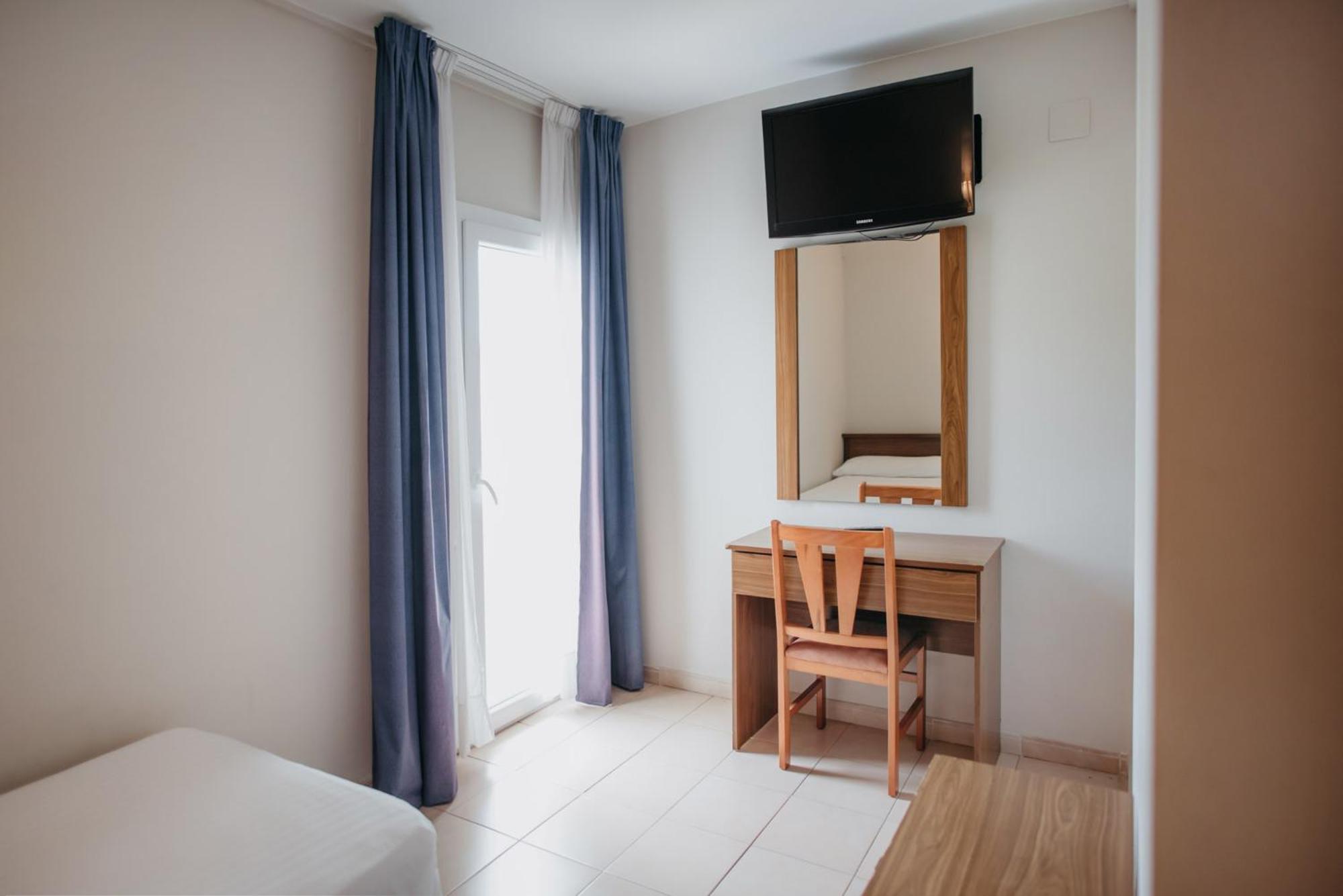 Habitación Sencilla con Balcón