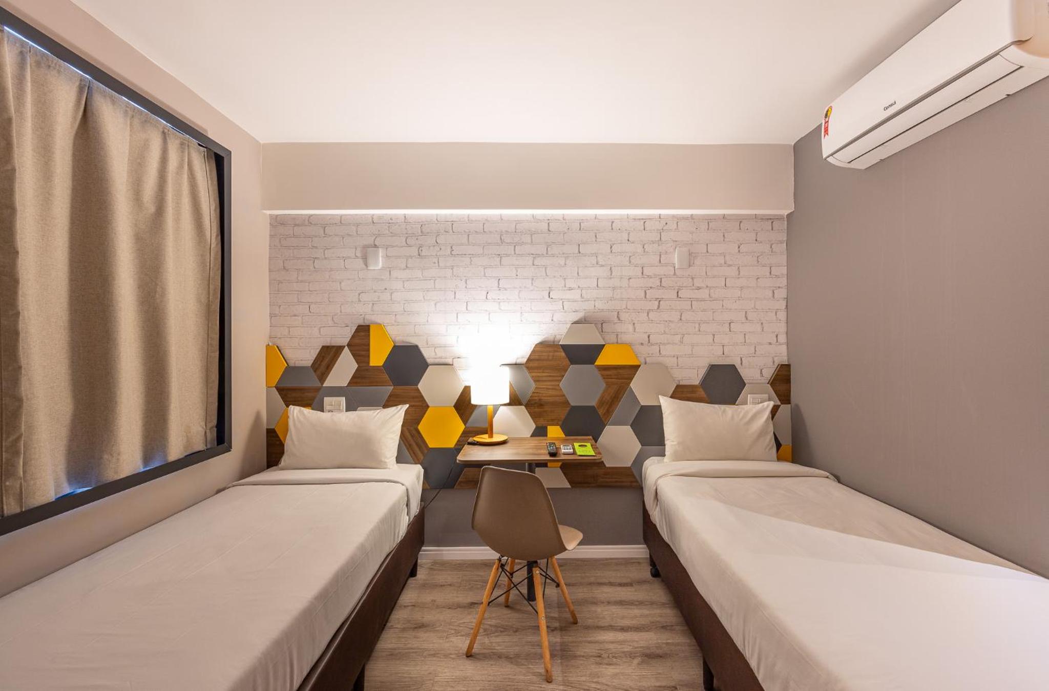 Twin Room - Photo 6