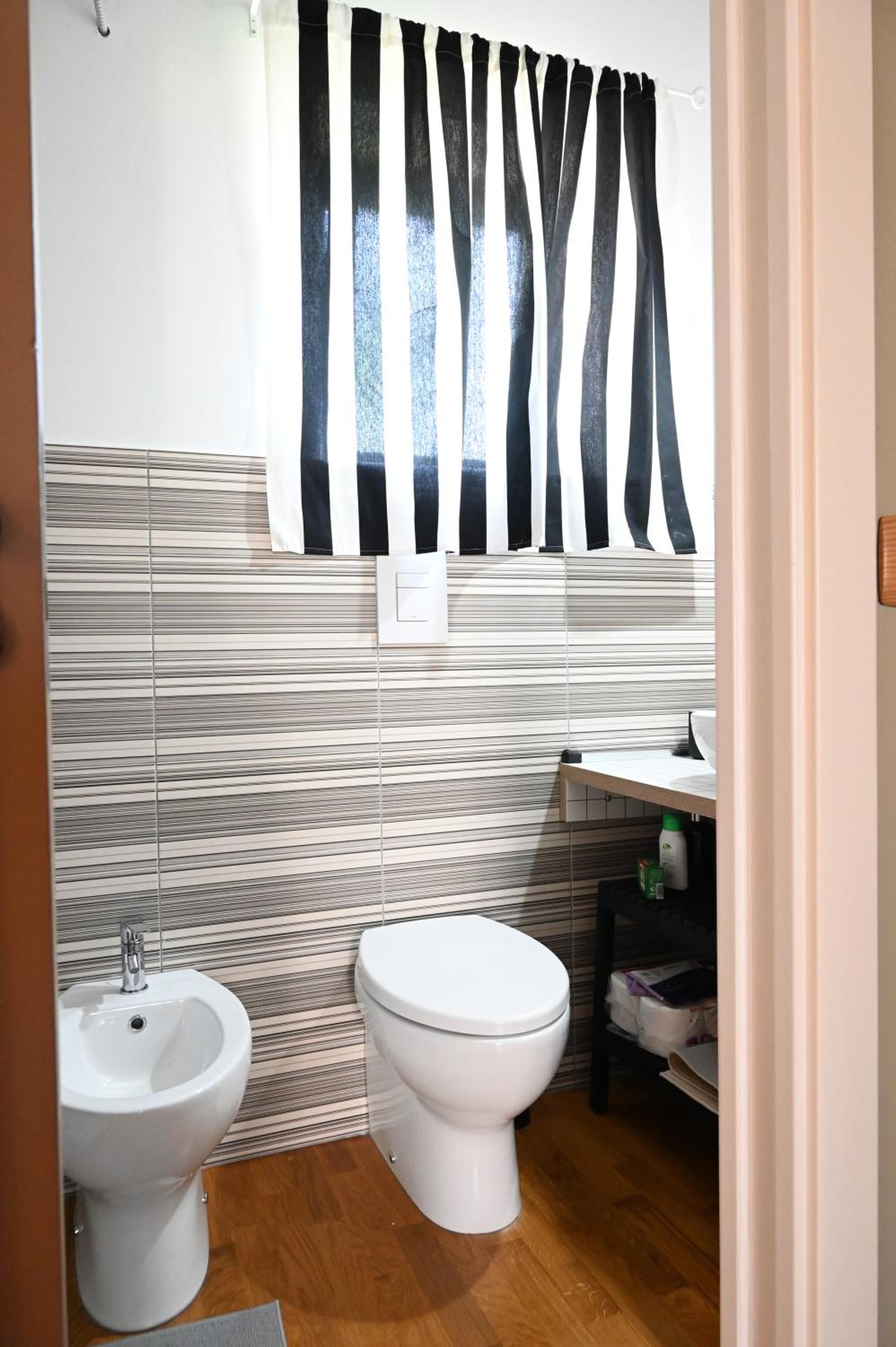 Quadruple Room with Private Bathroom photo 2