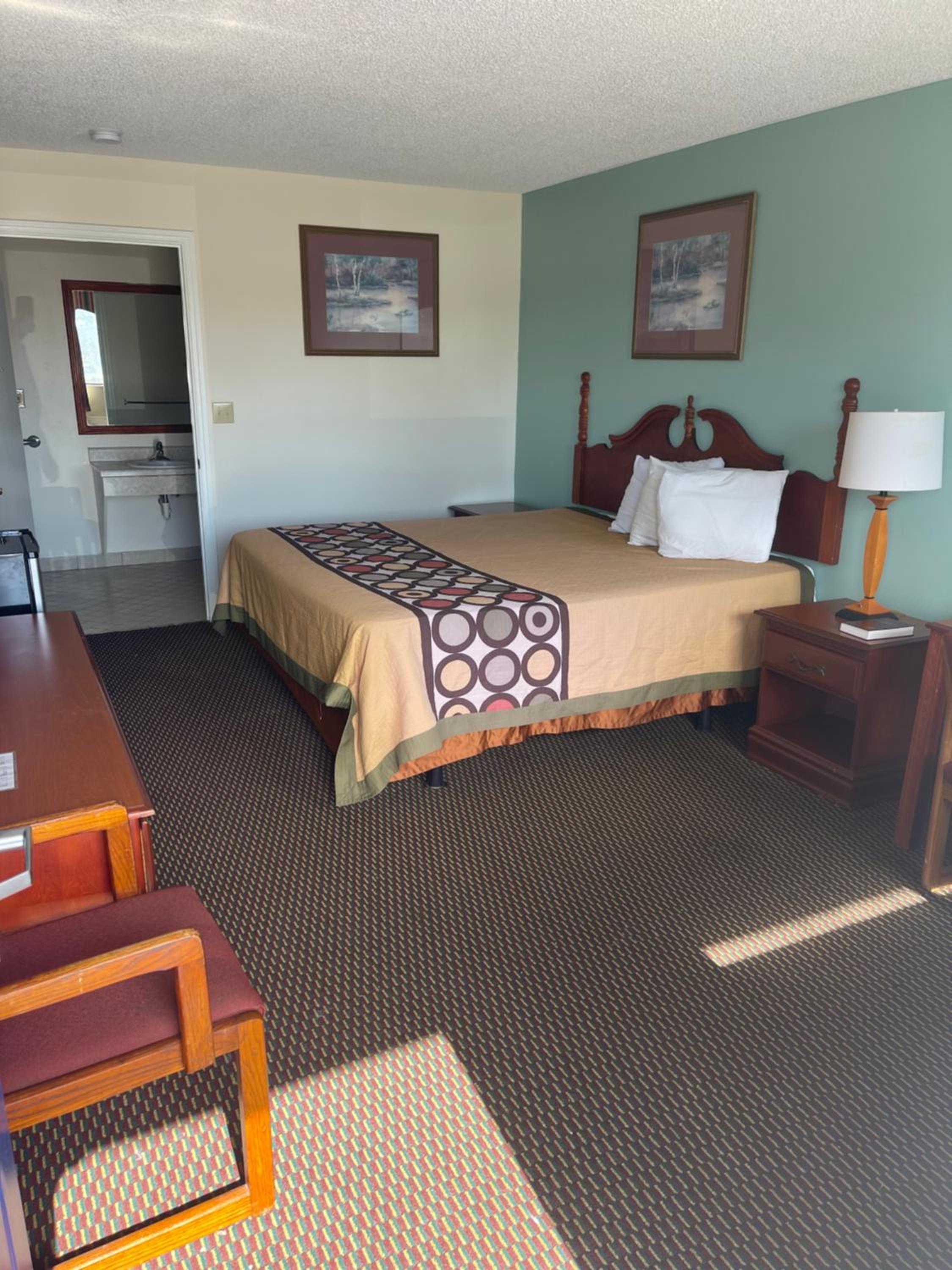 King Room - Disability Access photo 1