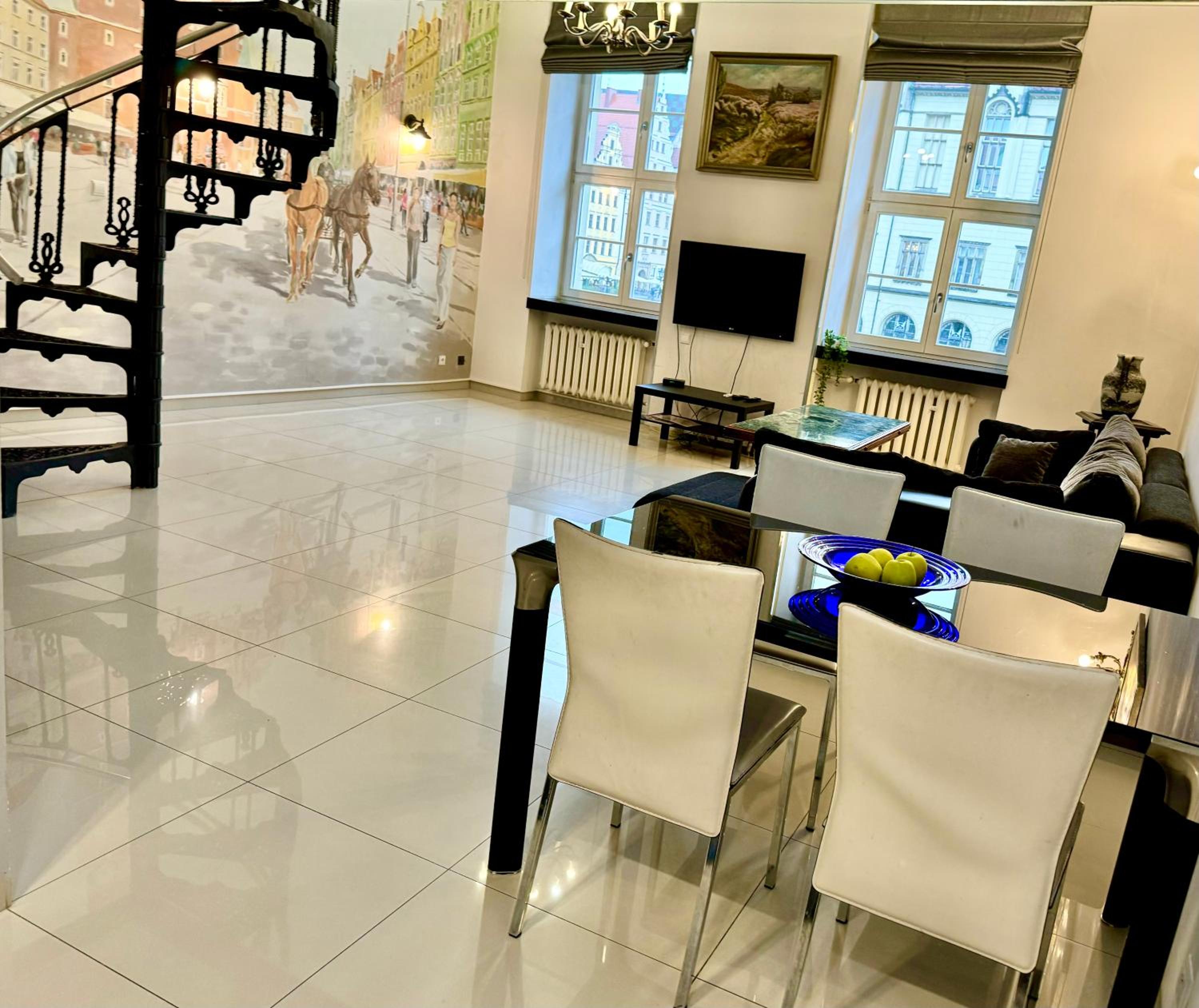 Apartment - Split Level