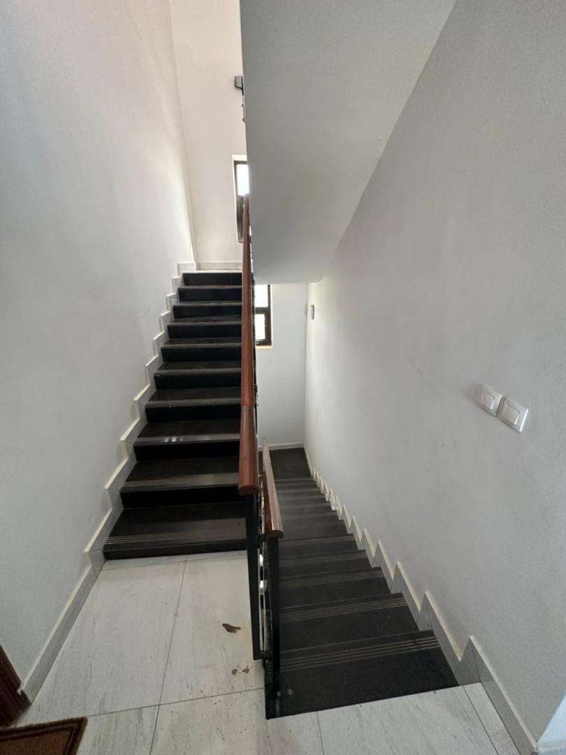 Villa photo 2