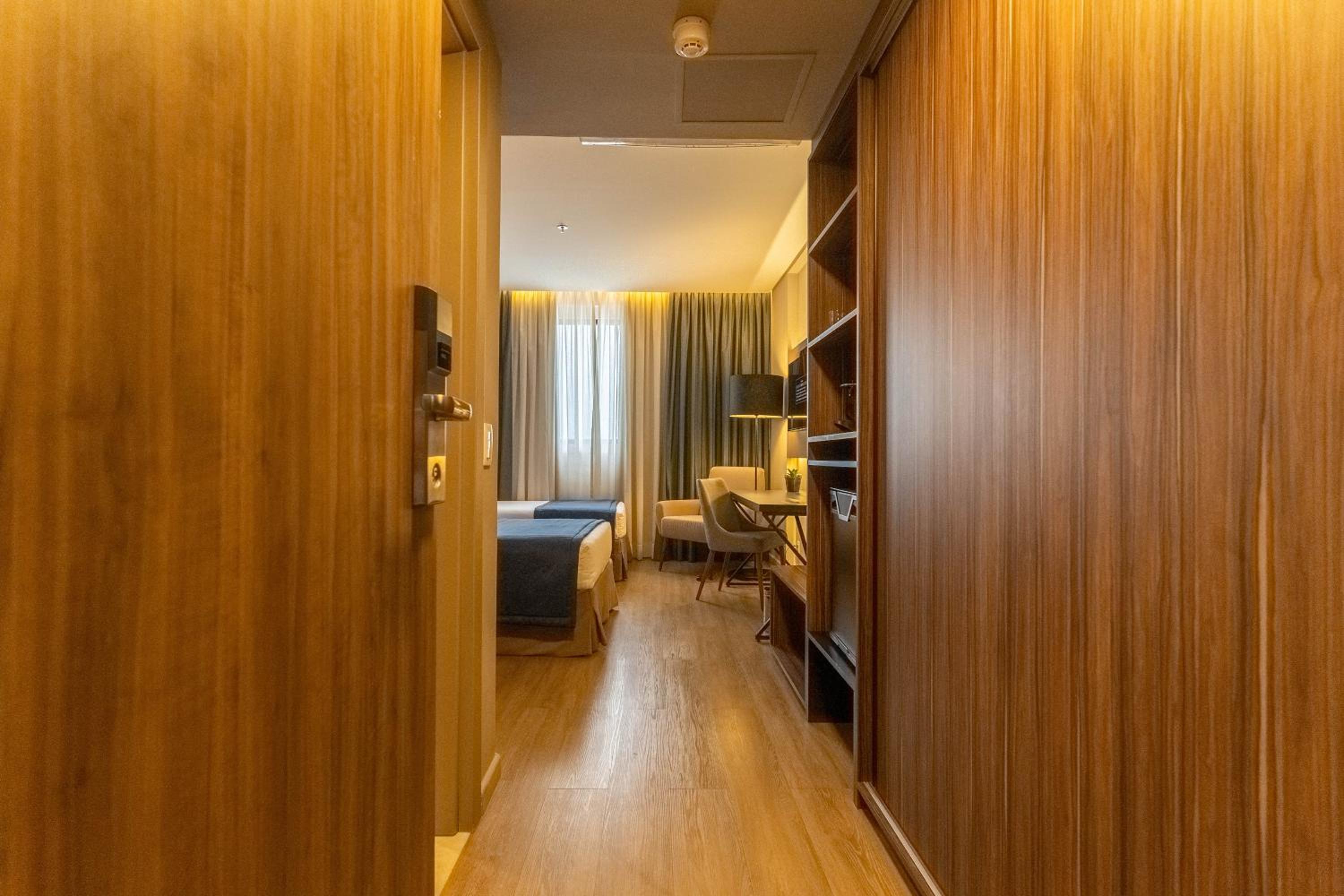 Deluxe Twin Room photo 1