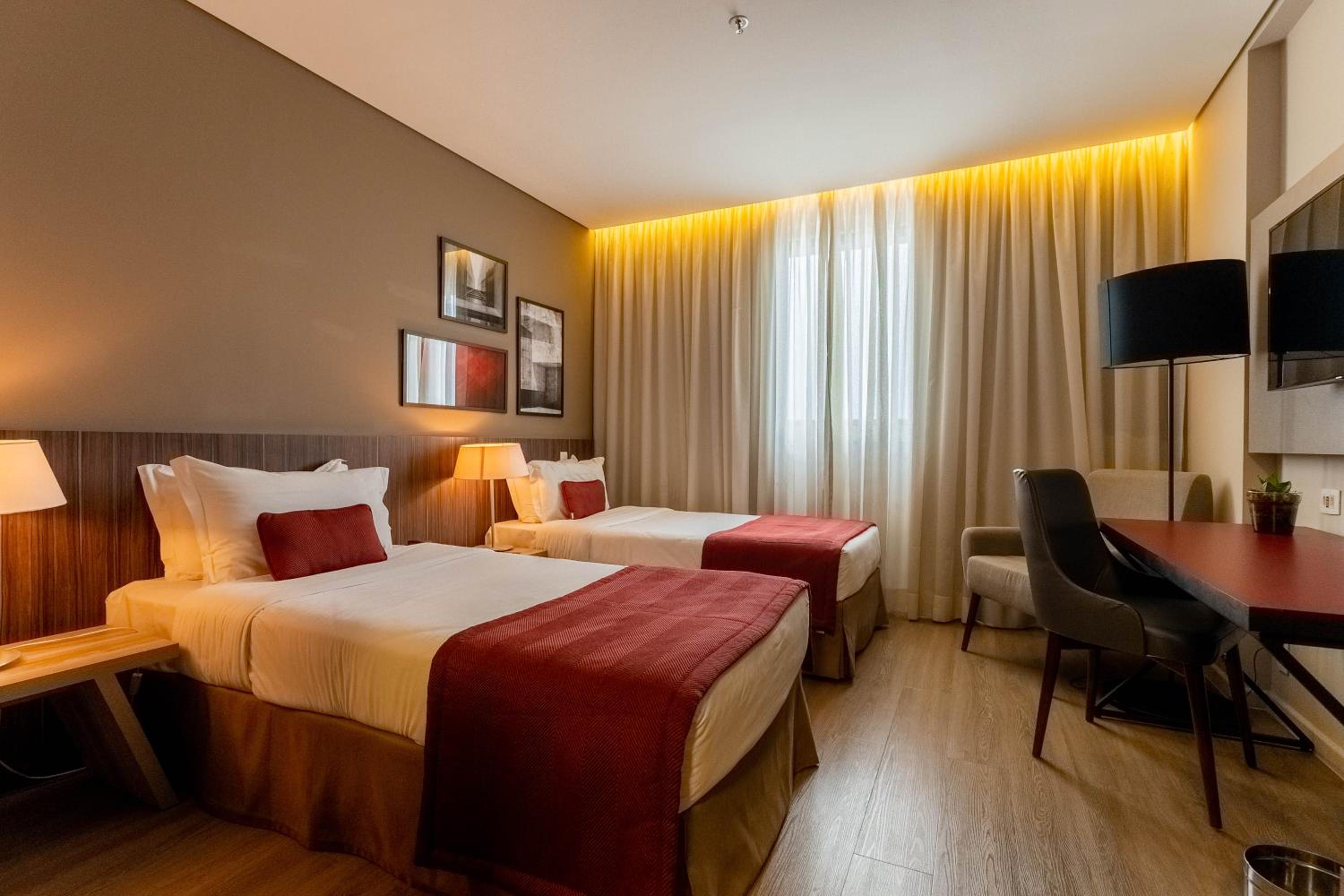 Superior Twin Room photo 2