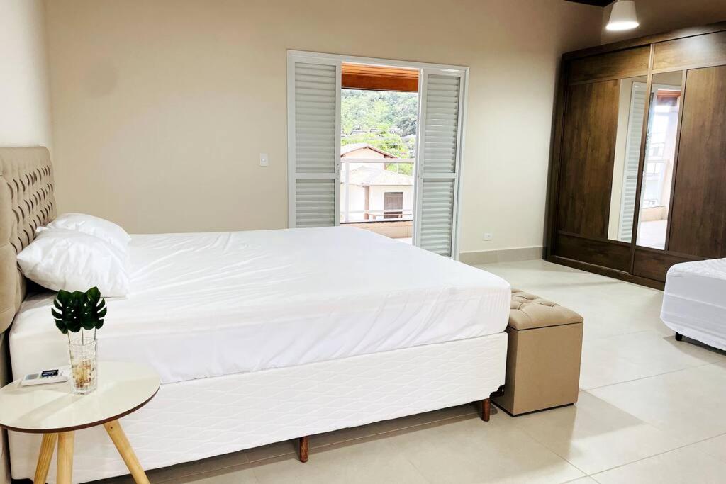 Four-Bedroom House photo 1