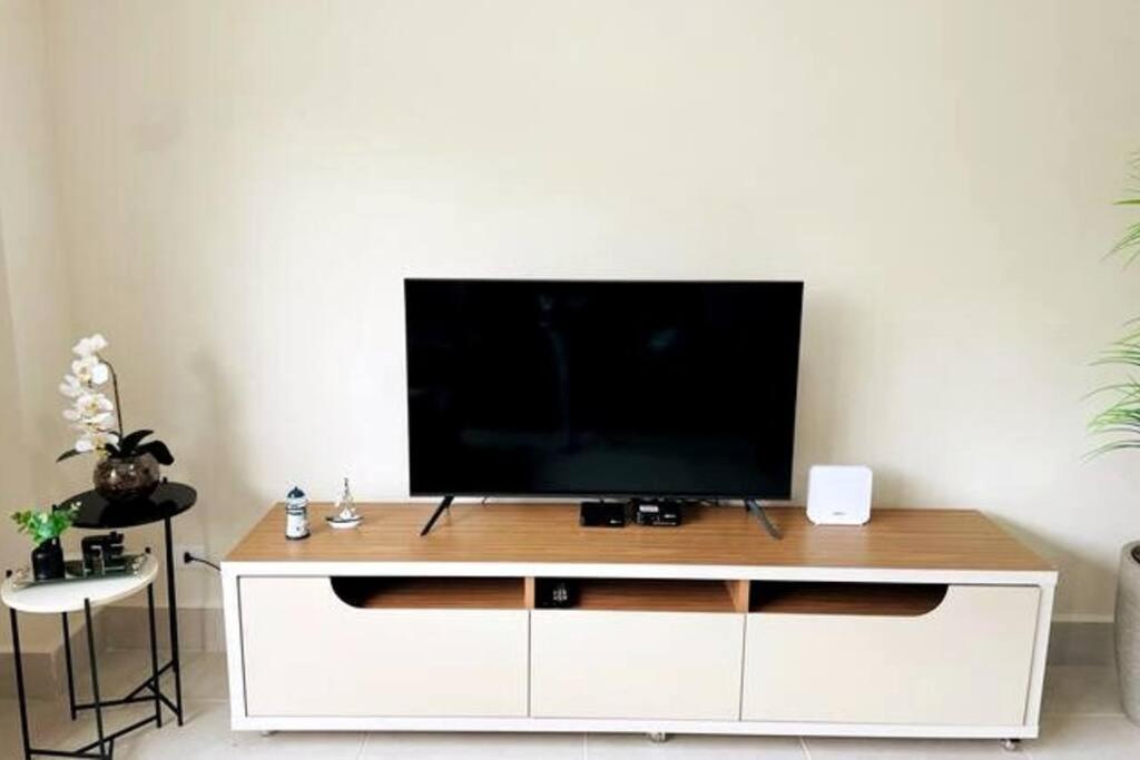 Four-Bedroom House photo 3