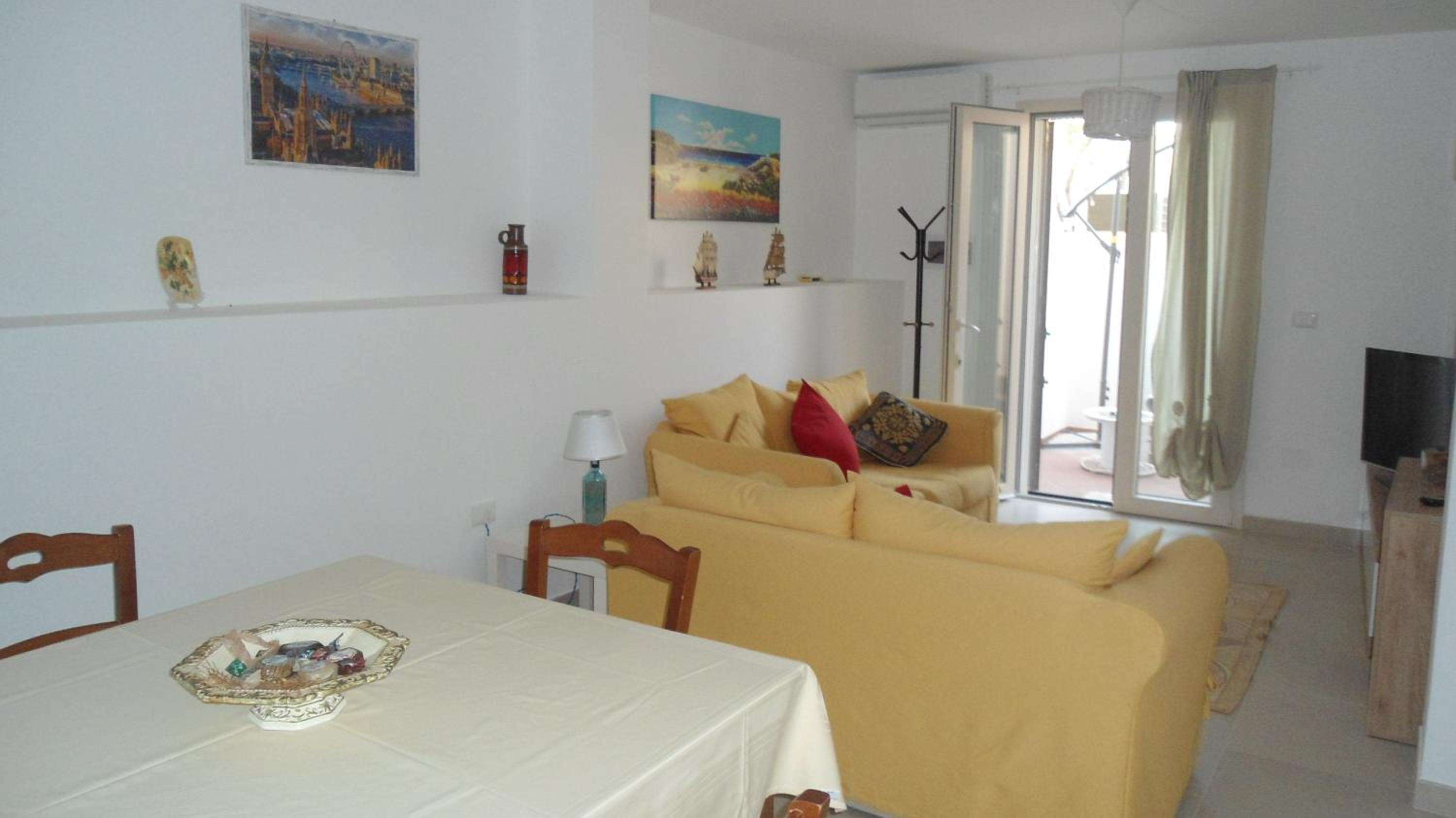 One-Bedroom Apartment with Balcony