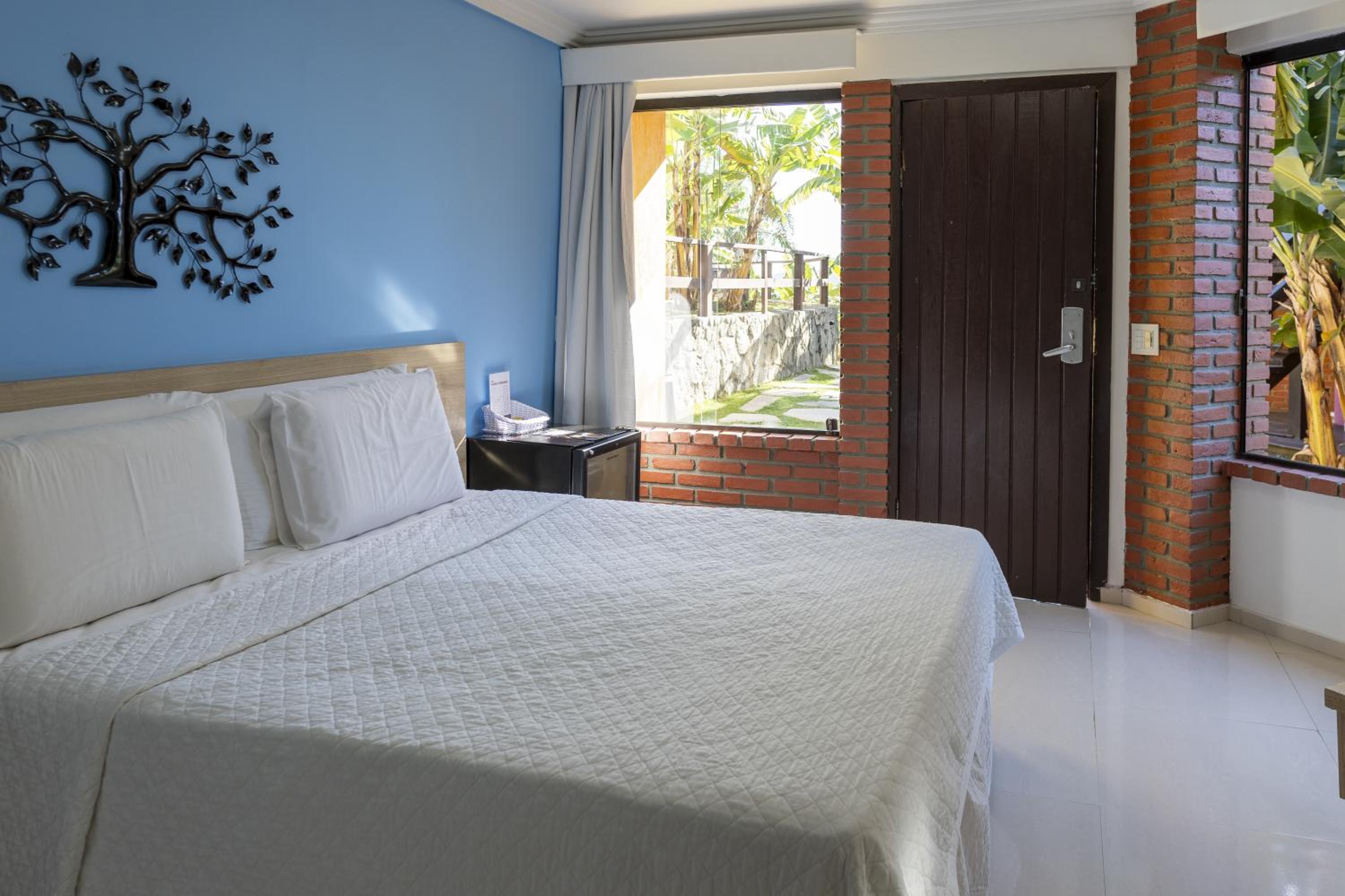 Standard Suite - Photo 11