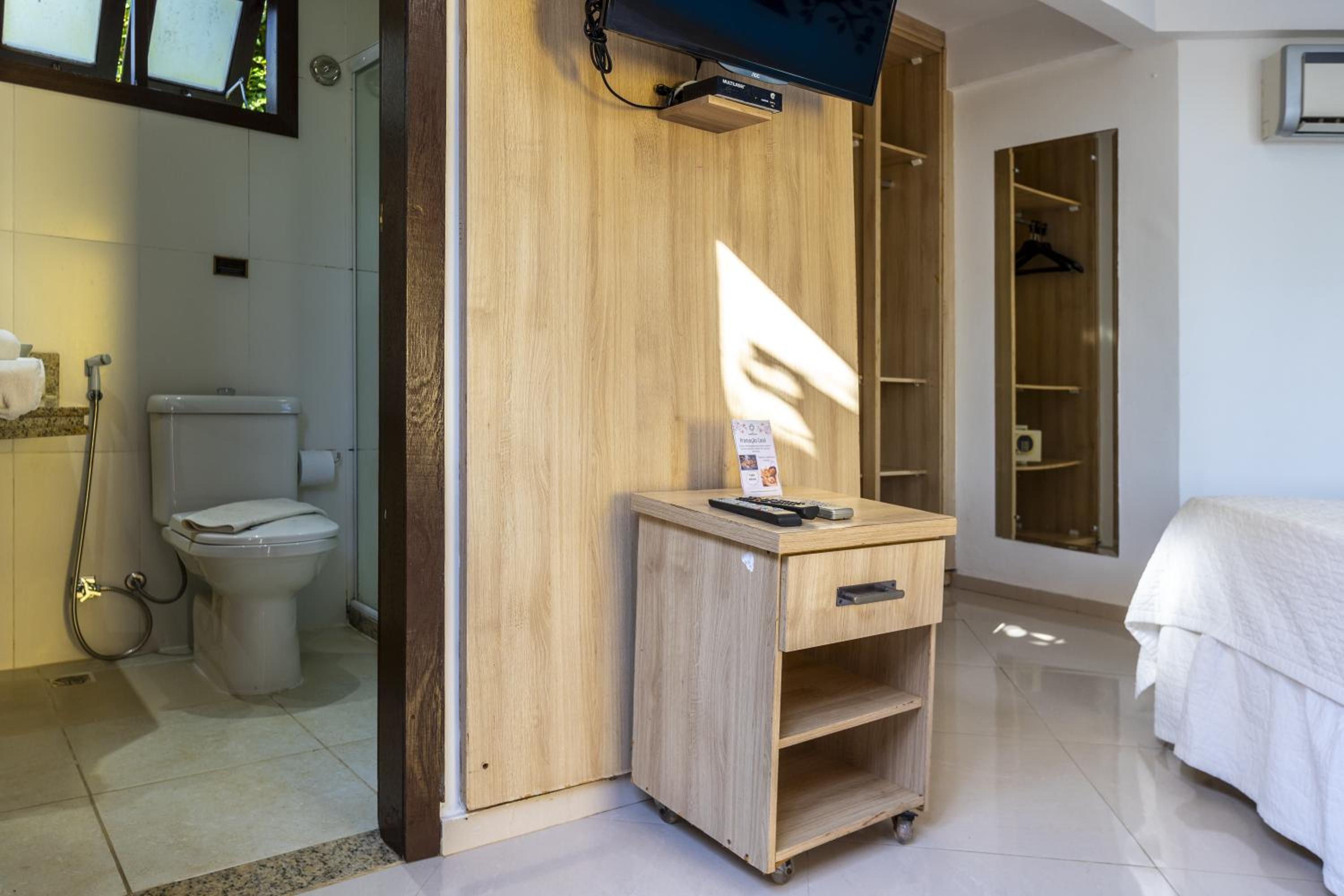 Standard Suite - Photo 8