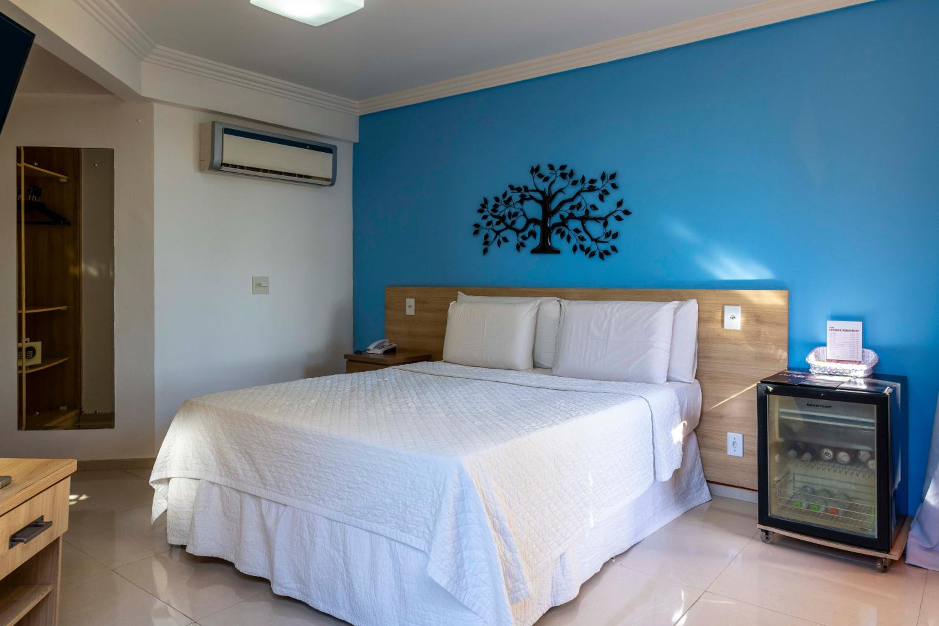 Standard Suite - Photo 1