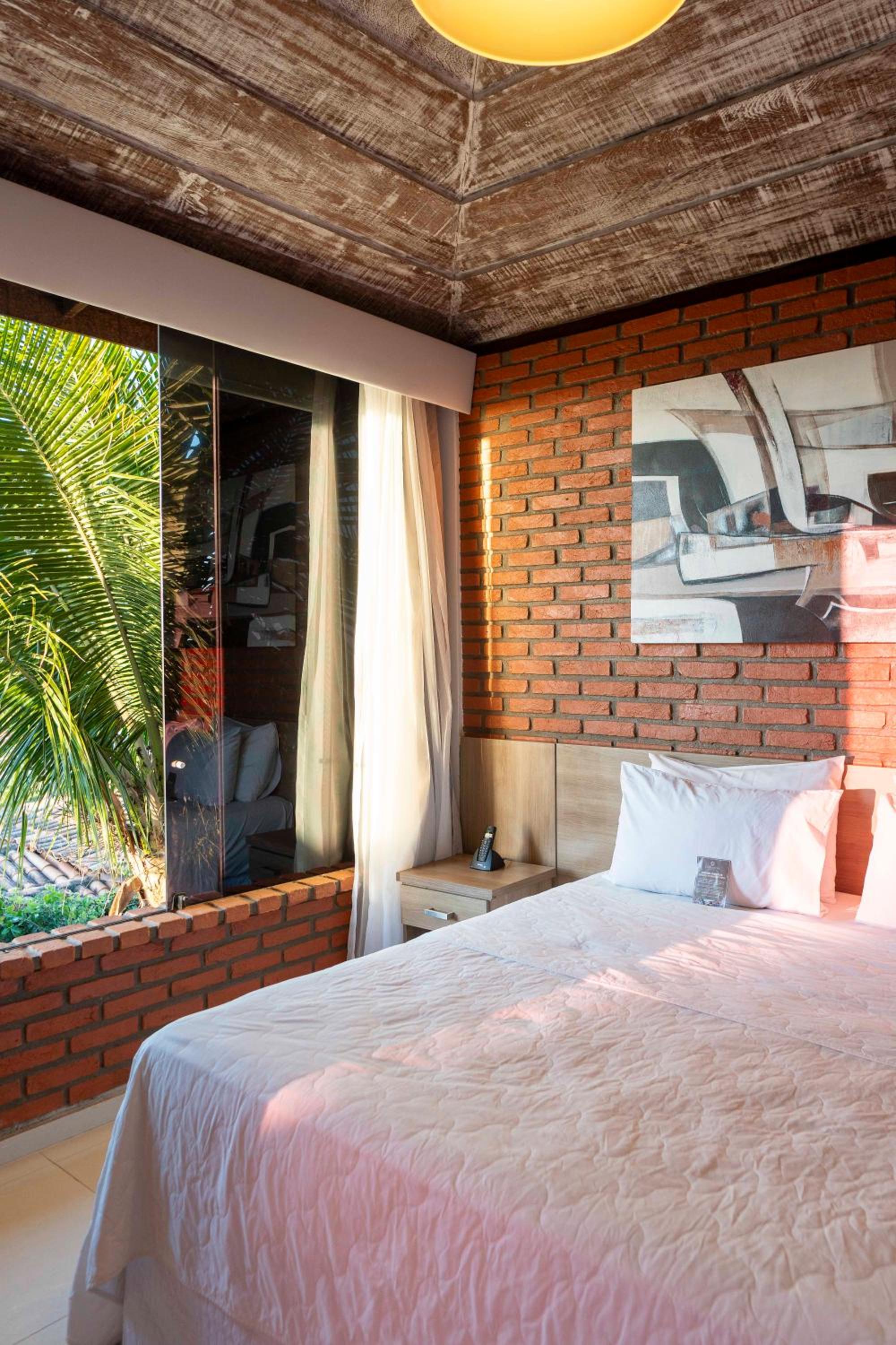 Standard Suite with Garden View - Photo 3