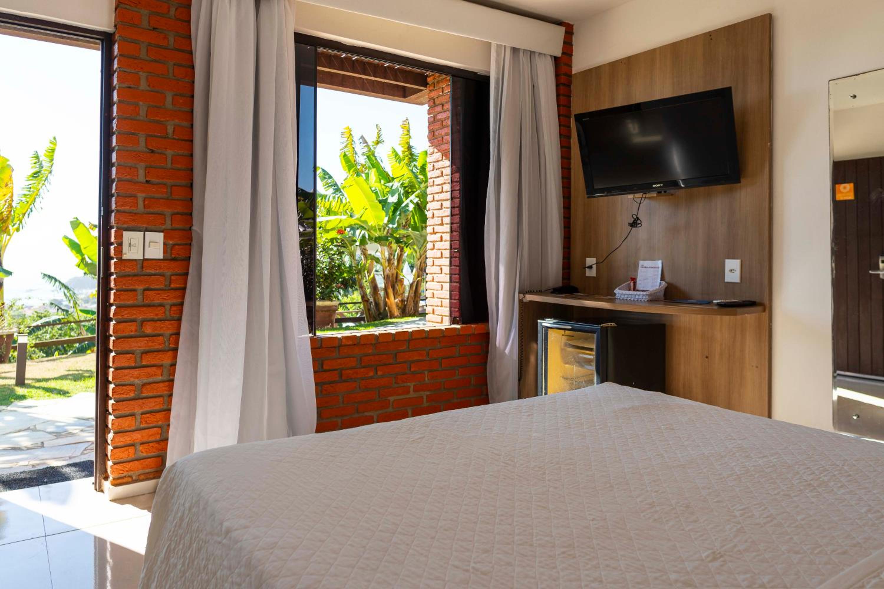 Standard Suite with Garden View - Photo 12