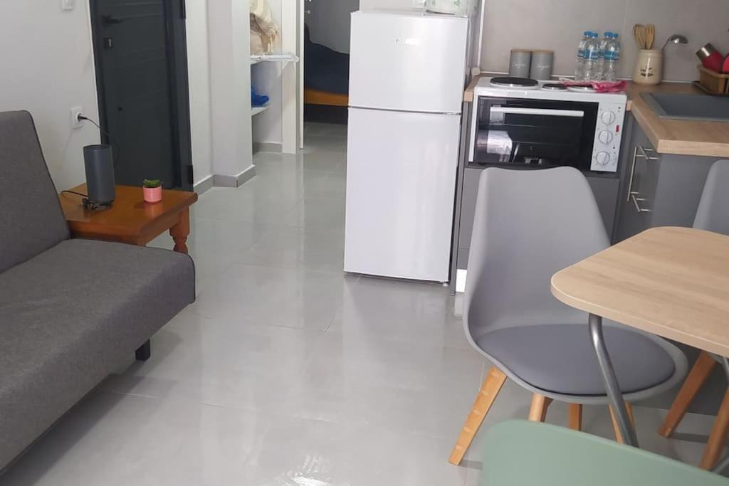 Basic Triple Room photo 2