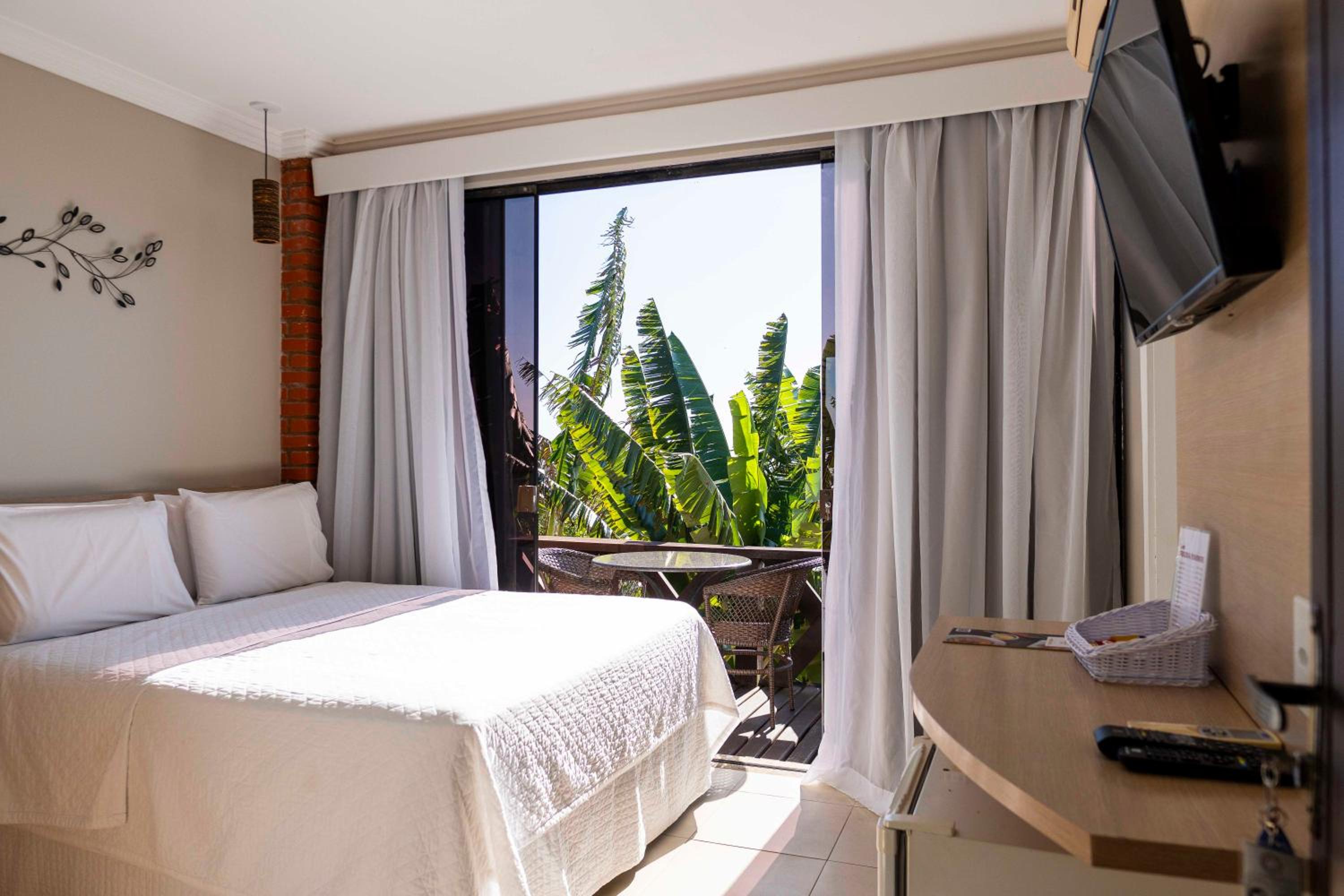 Superior Suite with Sea View - Photo 4