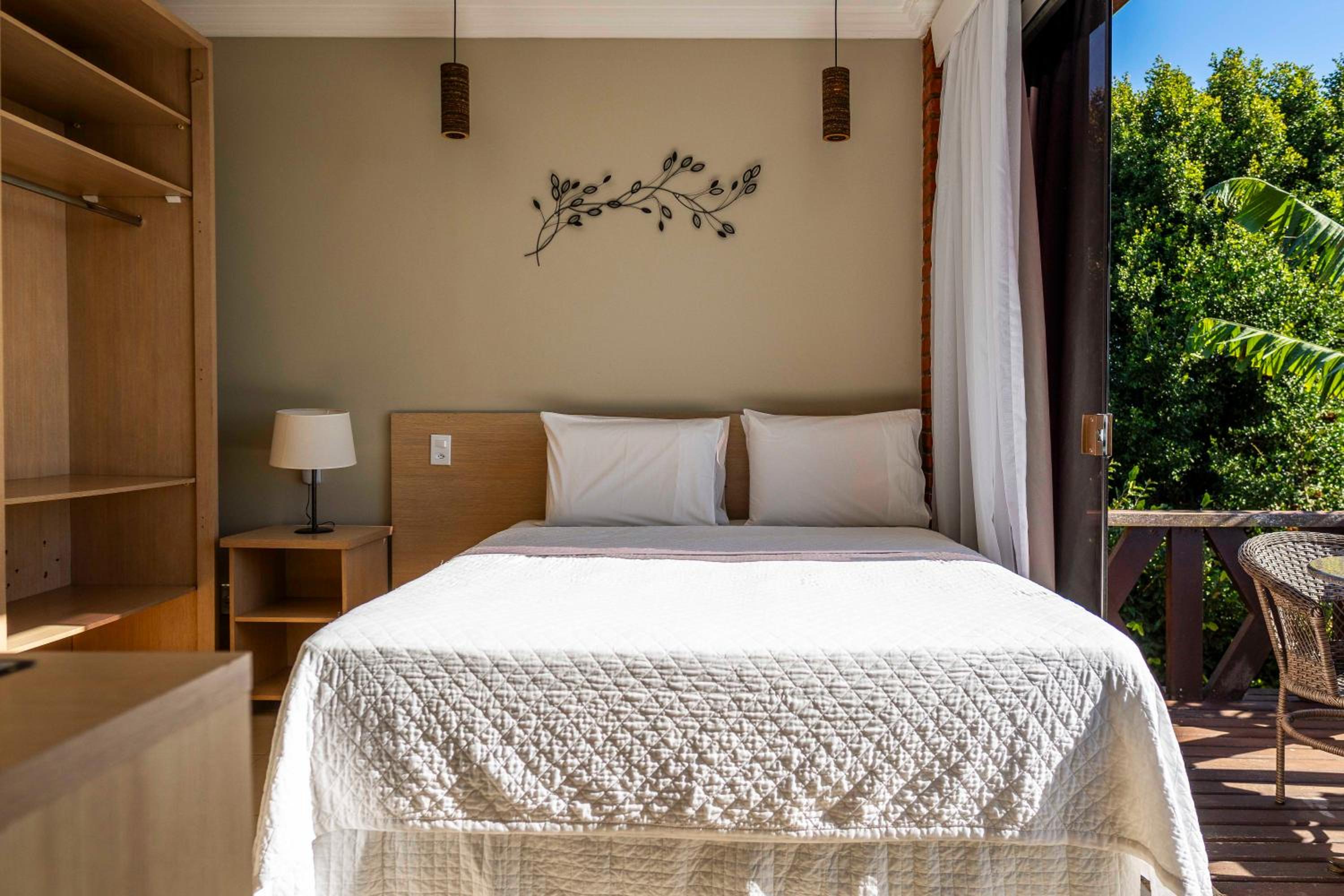Superior Suite with Sea View - Photo 3
