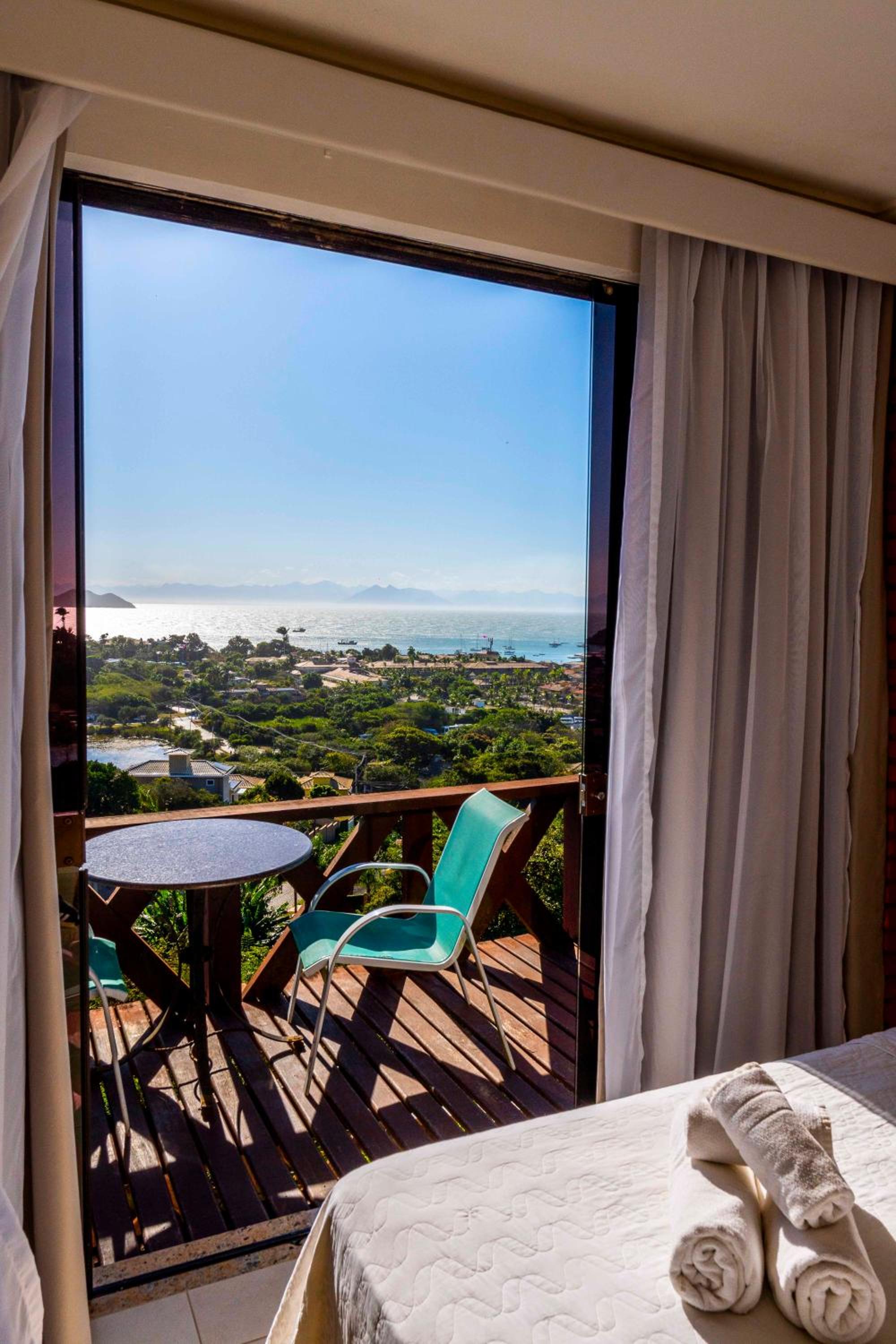 Superior Suite with Sea View - Photo 19