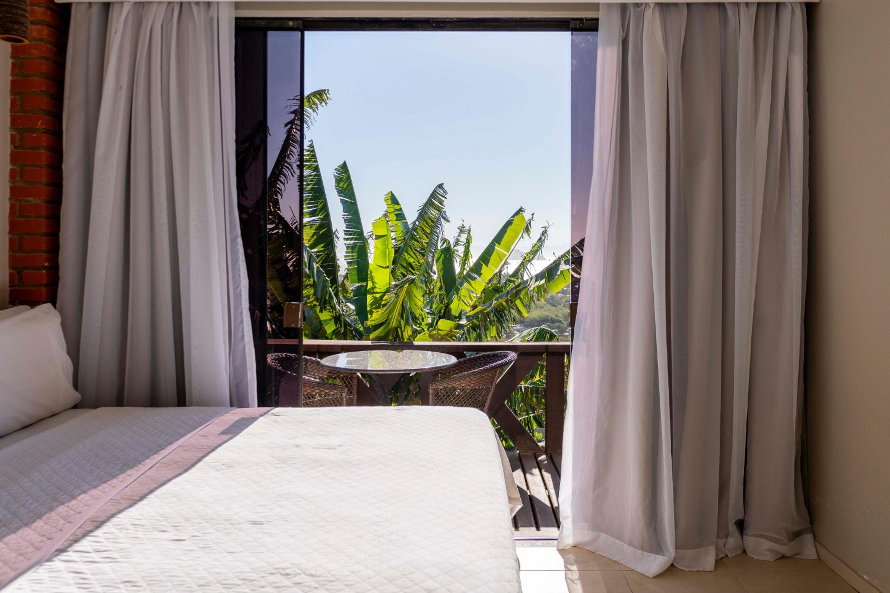 Superior Suite with Sea View - Photo 8
