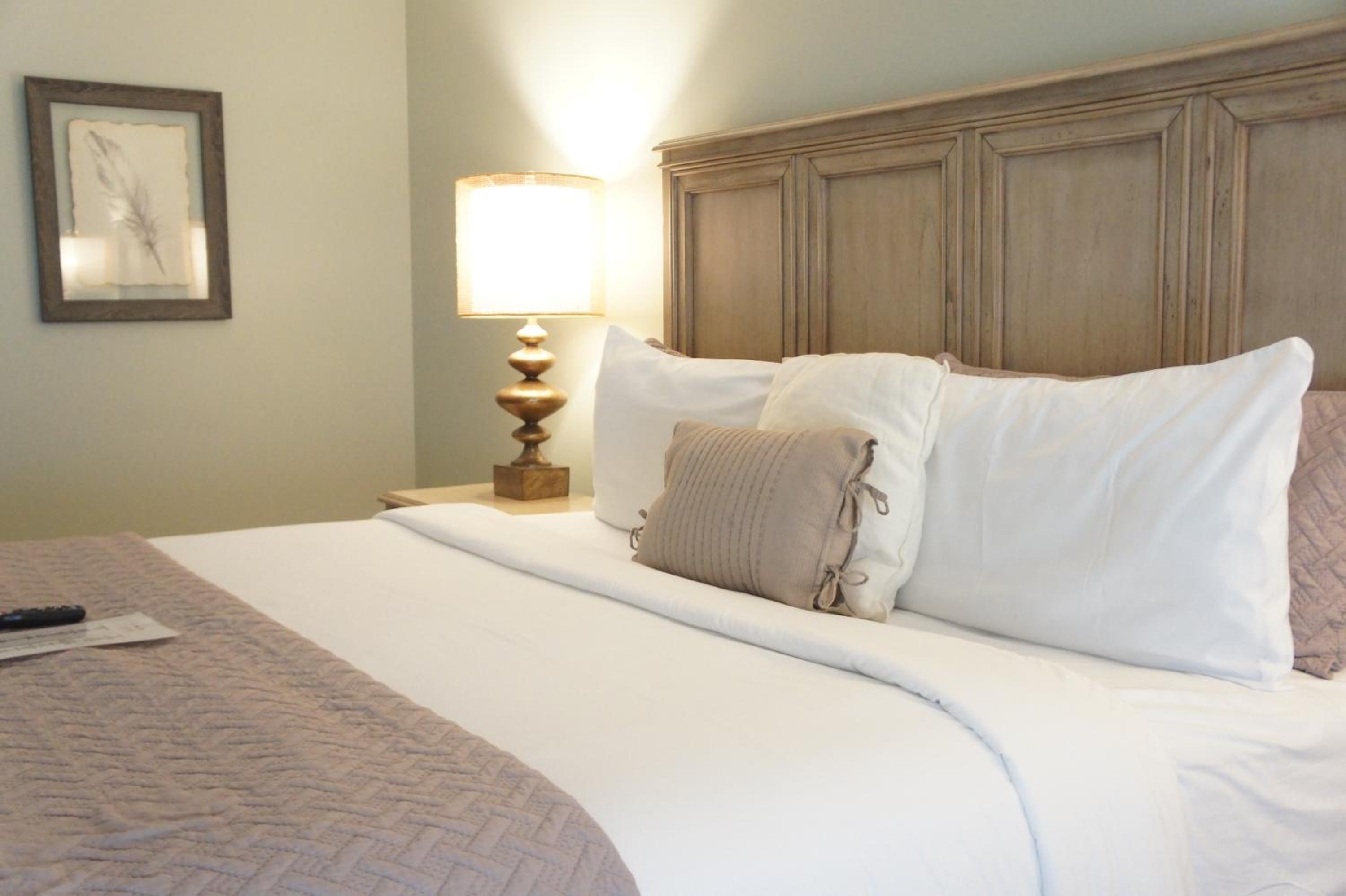 Deluxe King Room photo 2