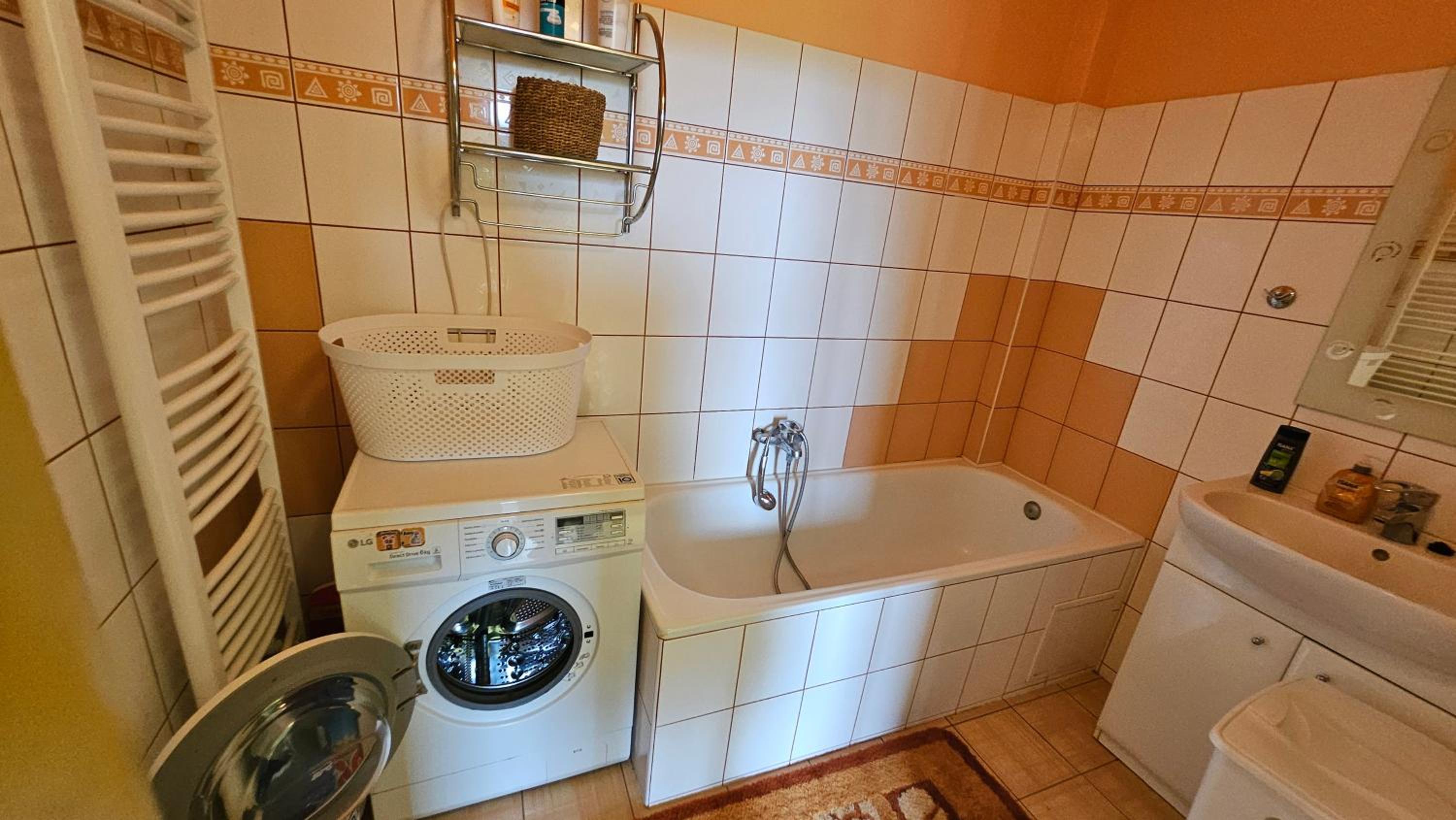 Three-Bedroom House photo 2