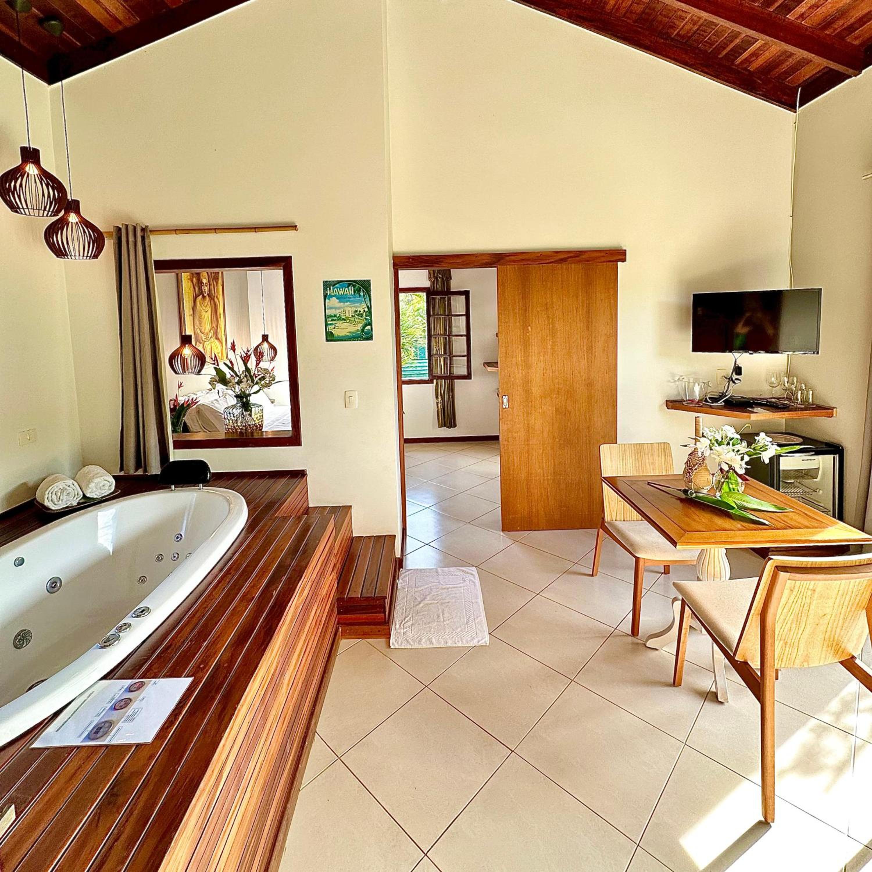 Deluxe Suite with Spa Bath photo 1