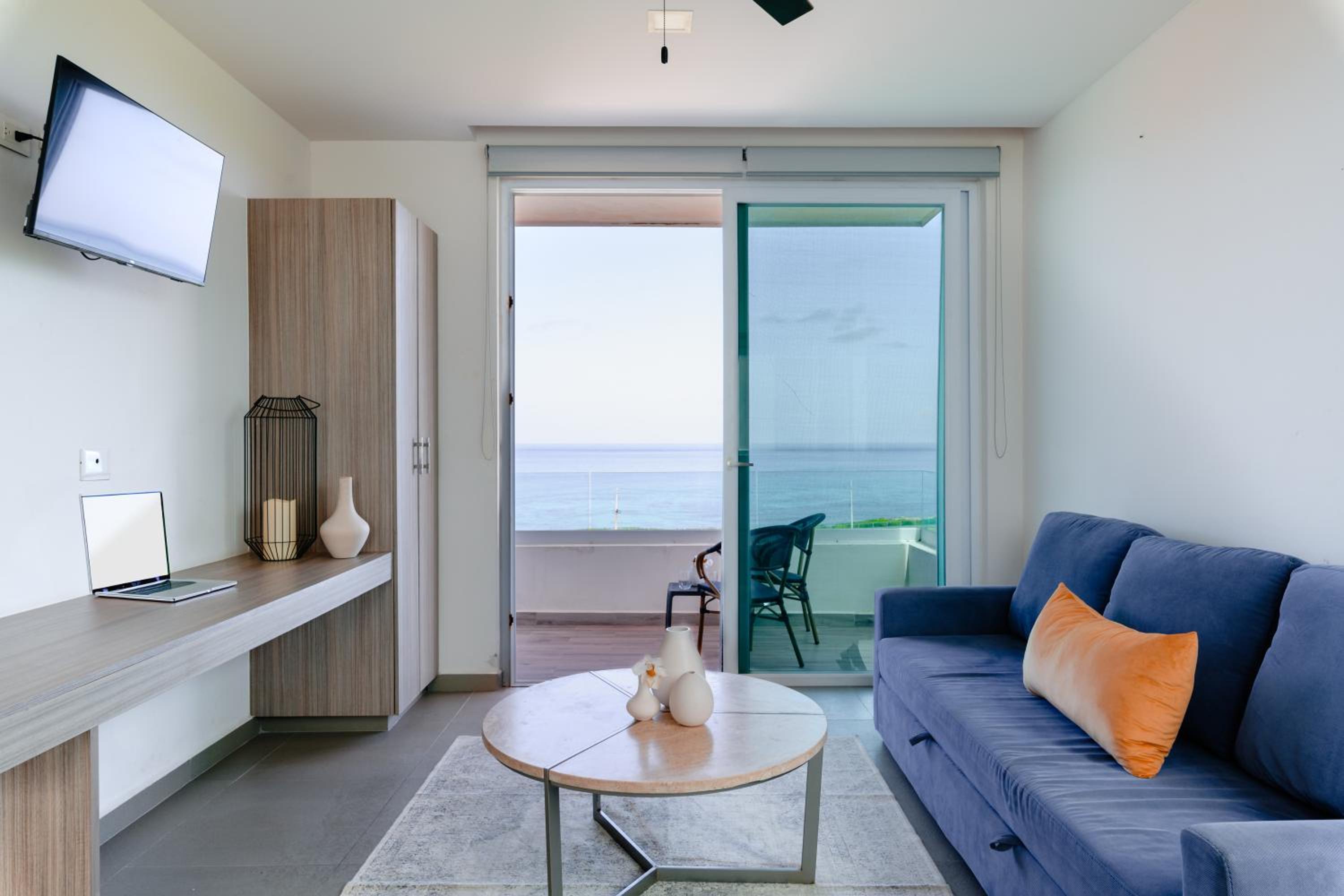Studio With Sea View - Photo 10