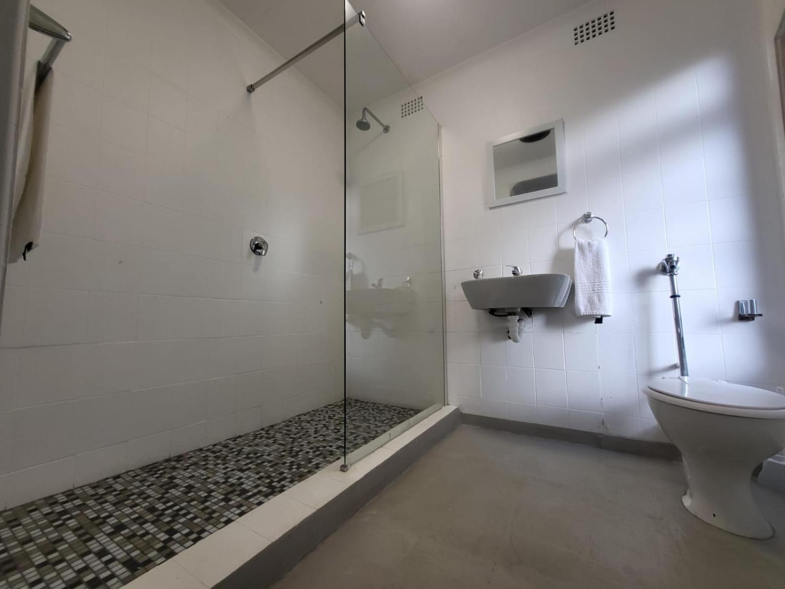 Standard Twin Room - Photo 6