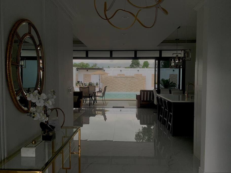 Three-Bedroom Villa photo 1
