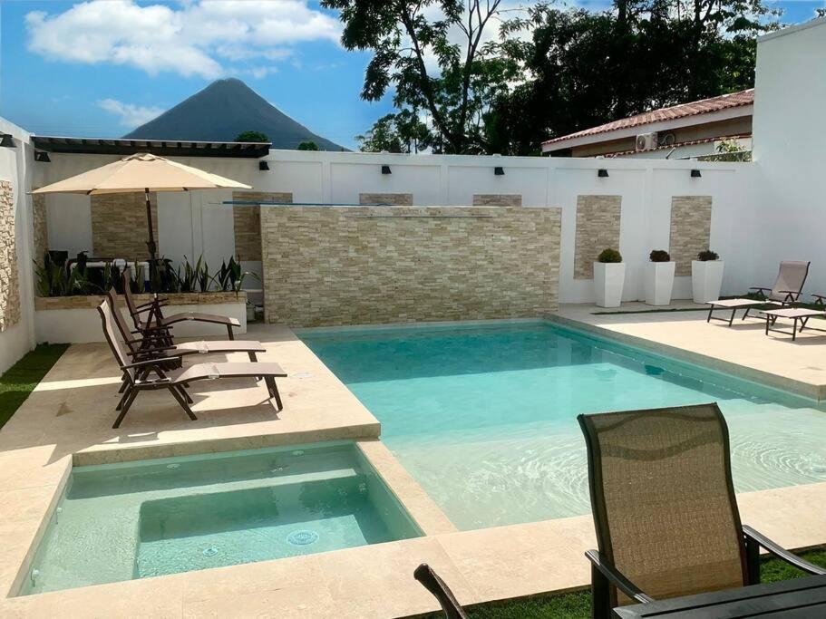 Three-Bedroom Villa photo 2