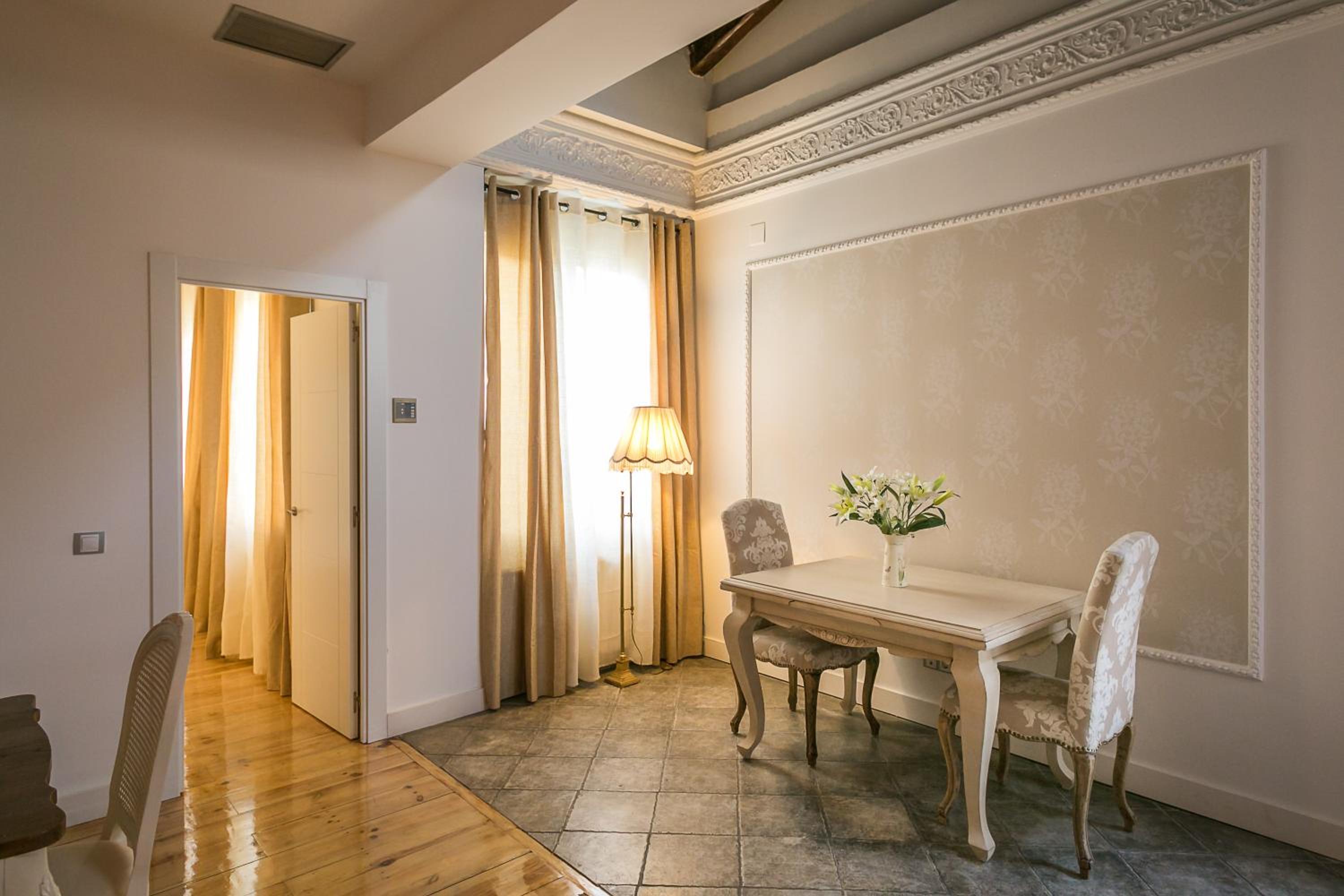 Interior Premium Double Room photo 3