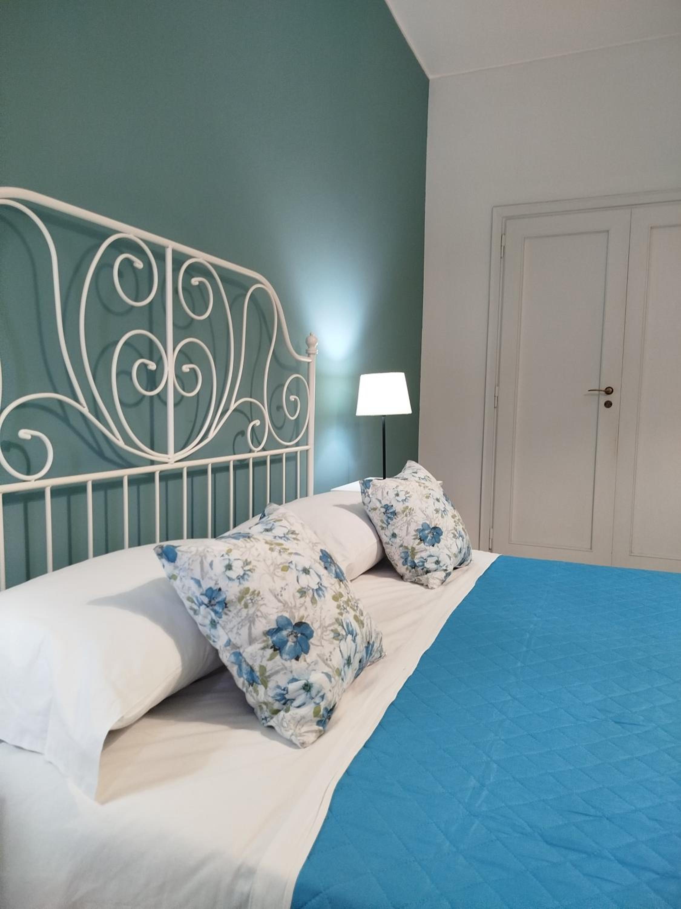 Two-Bedroom Apartment with Balcony and Terrace