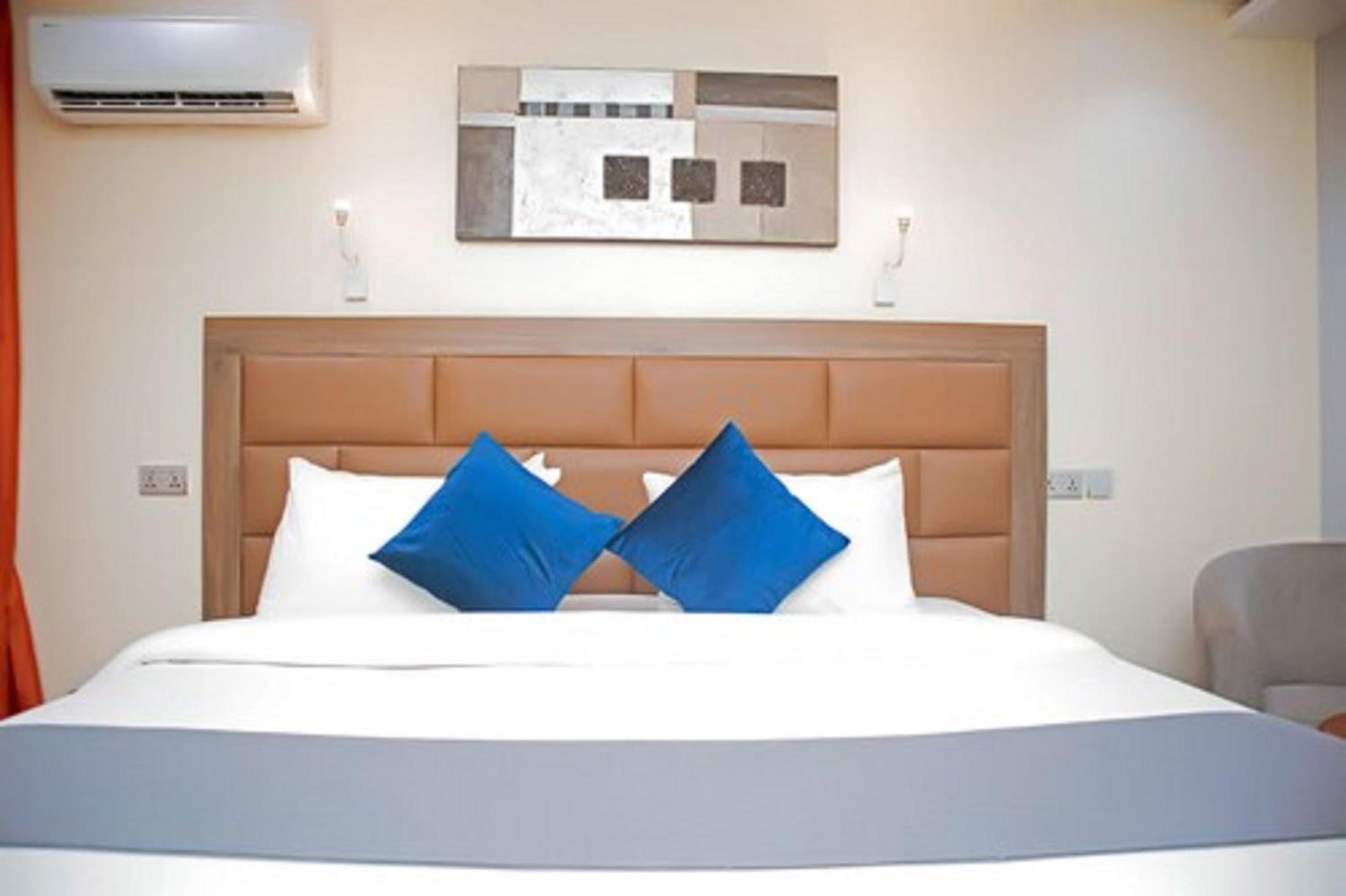 Superior King Room - Photo 4
