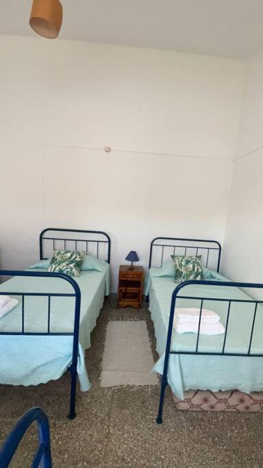 One-Bedroom House photo 1