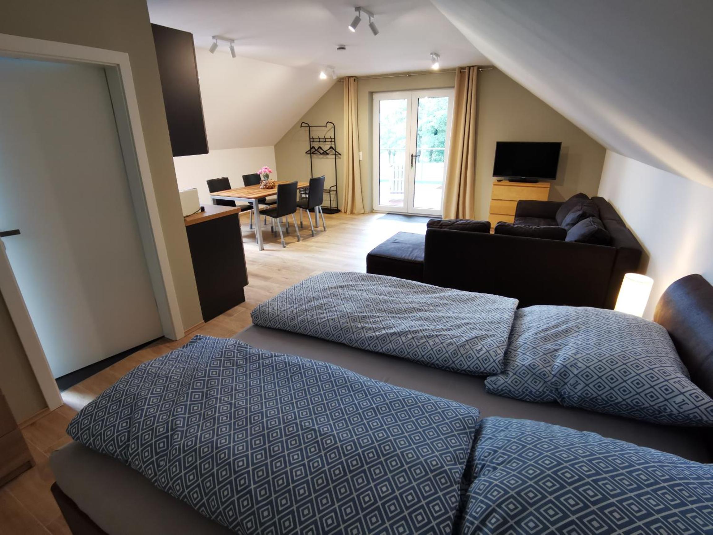 One-Bedroom Apartment photo 1