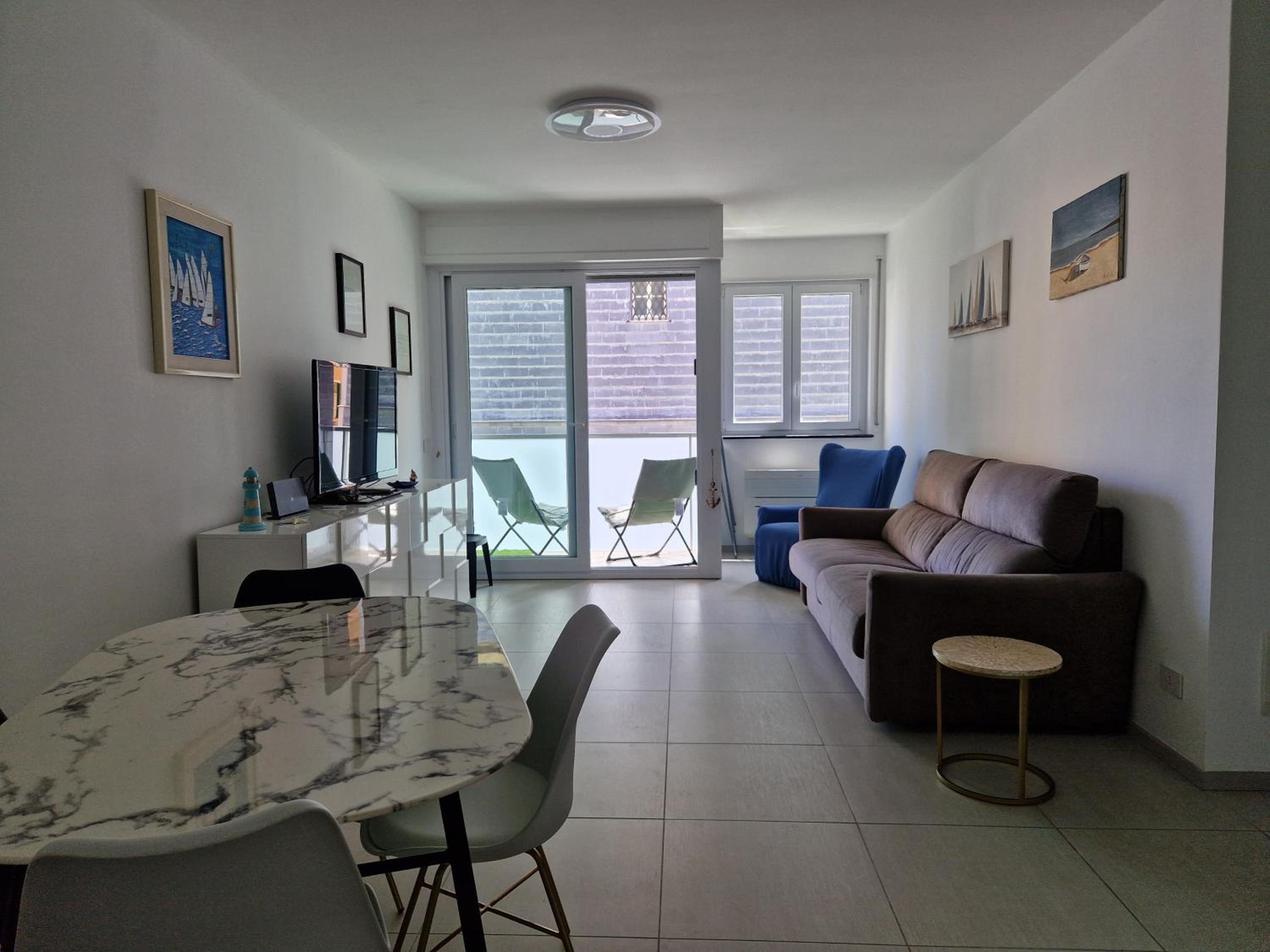 One-Bedroom Apartment with Balcony