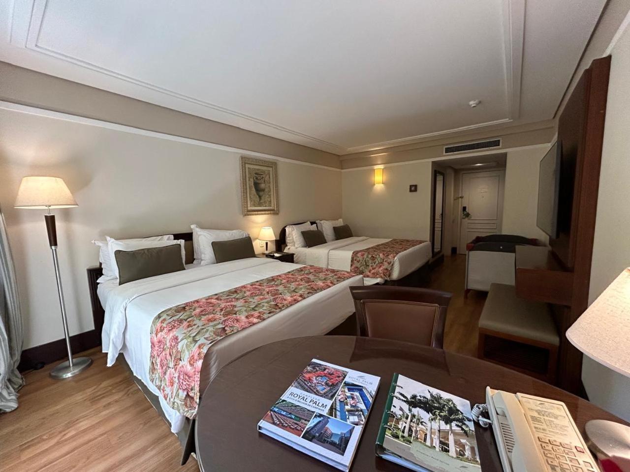 Deluxe Family Room with Pool View