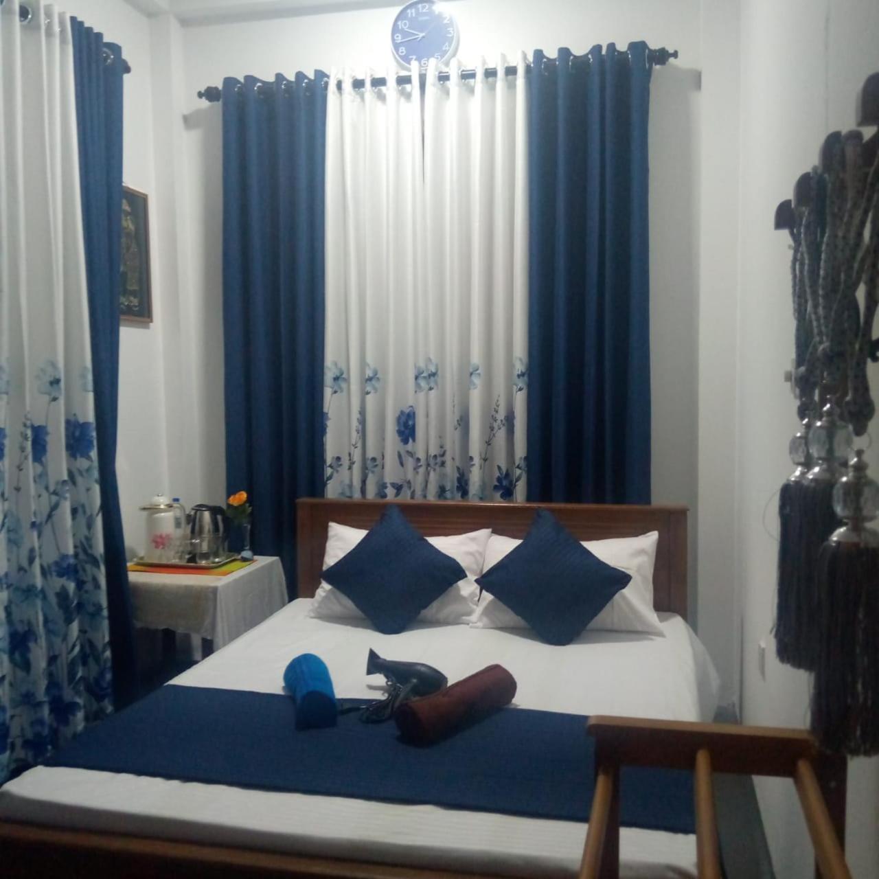 Budget Double Room photo 1