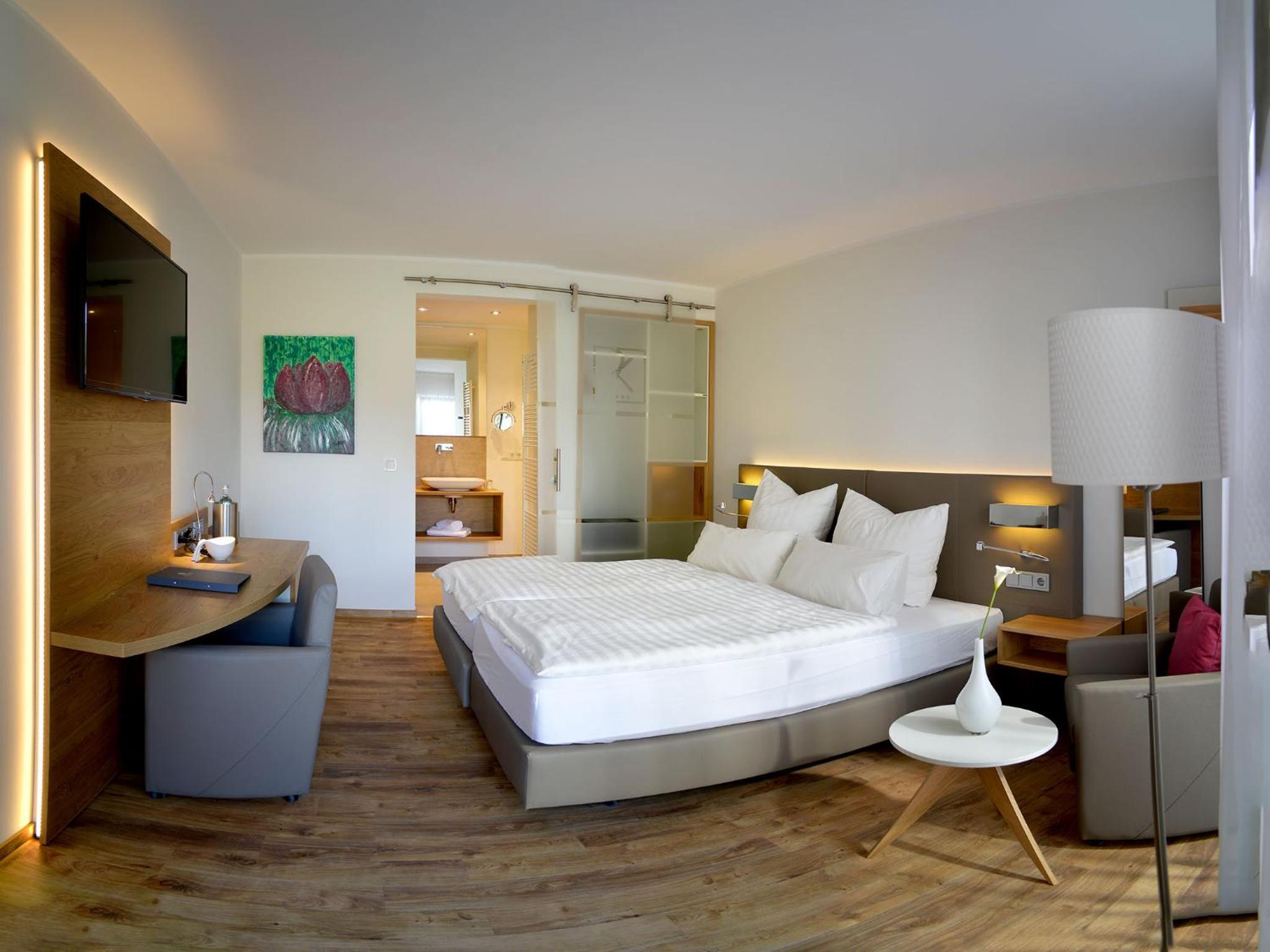 Double Room with Garden View - Photo 1