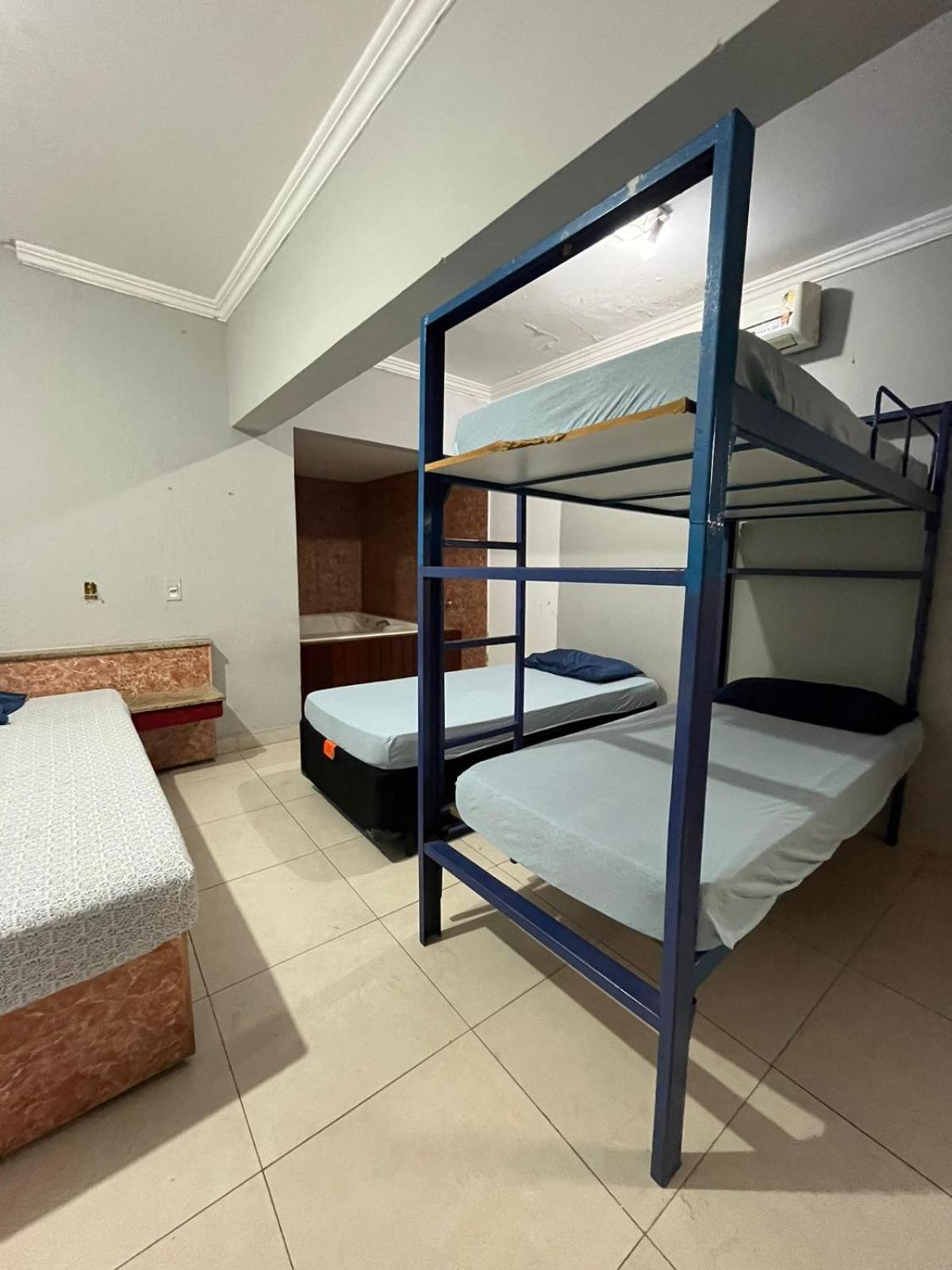 Deluxe Family Suite photo 2
