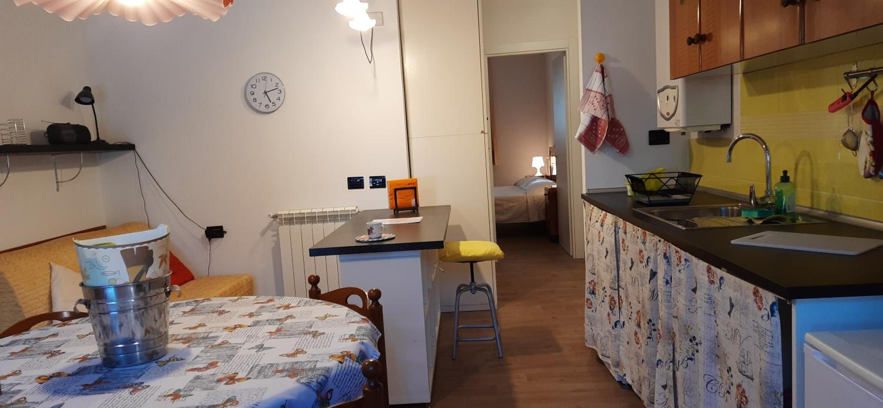 One-Bedroom Apartment with Terrace photo 3