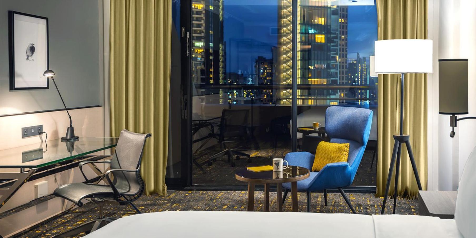 1 King Bed Premium Club Balcony