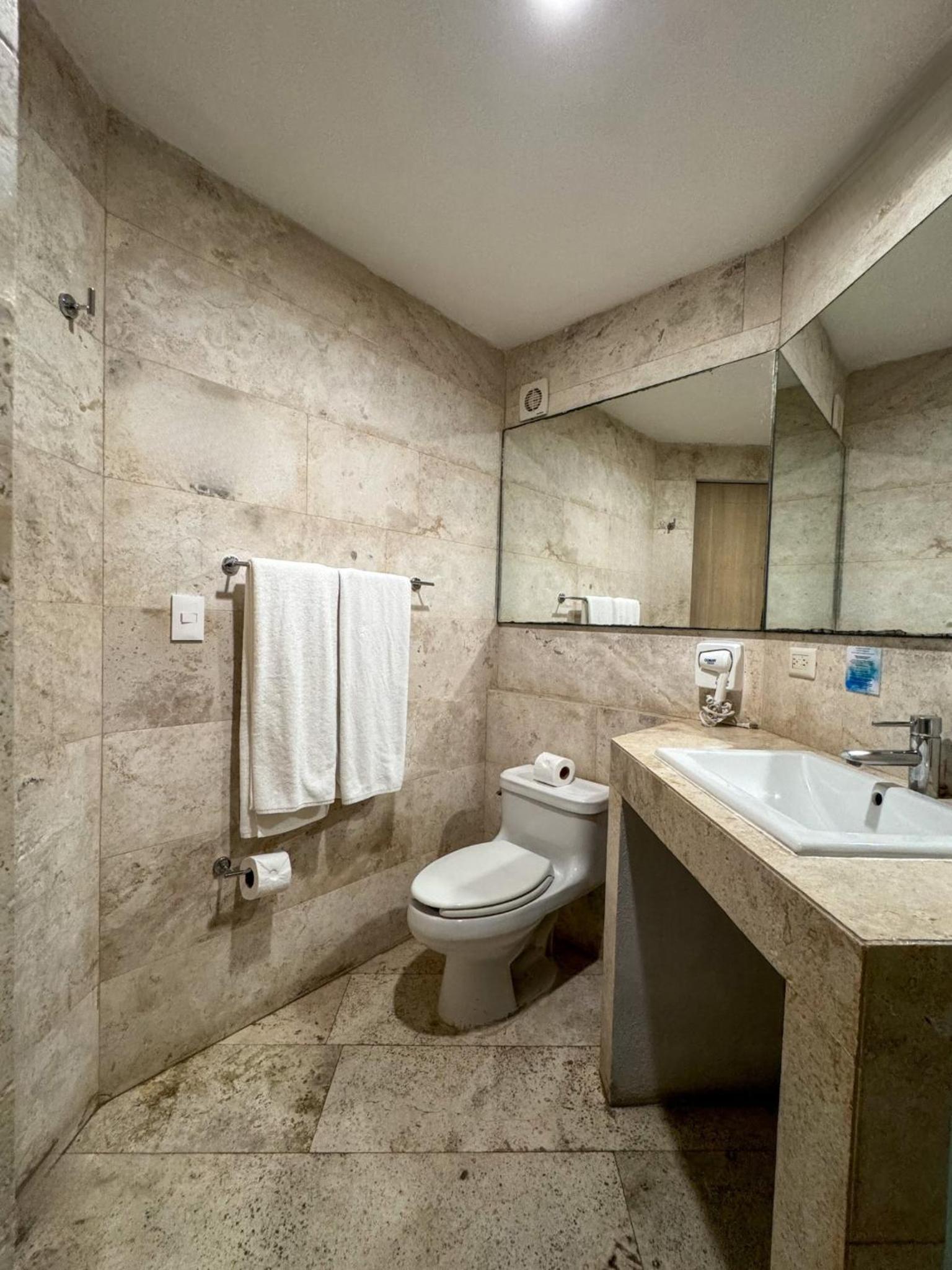 Family Suite - Photo 5