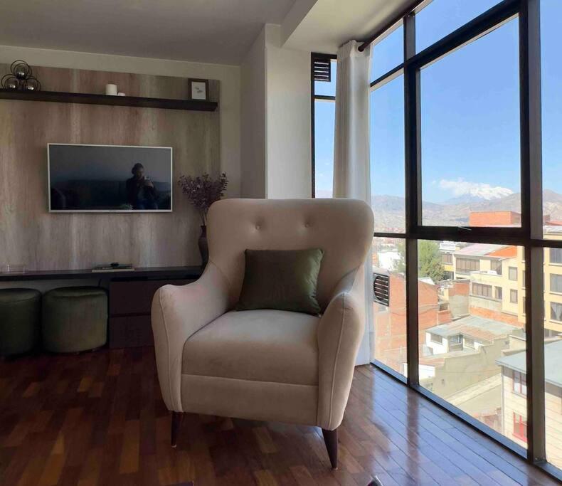 One-Bedroom Apartment photo 2