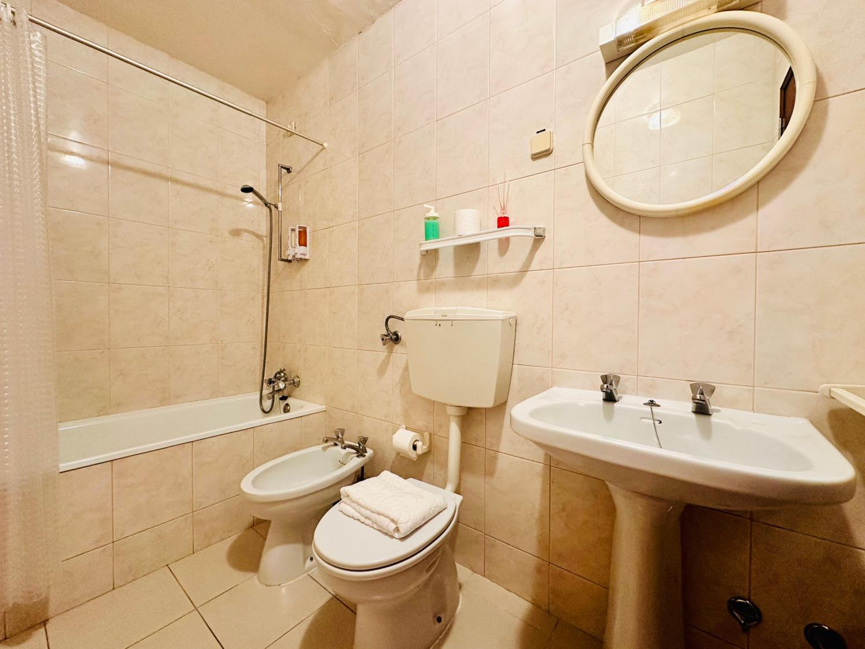 Deluxe Double Room with Side Sea View - Photo 8
