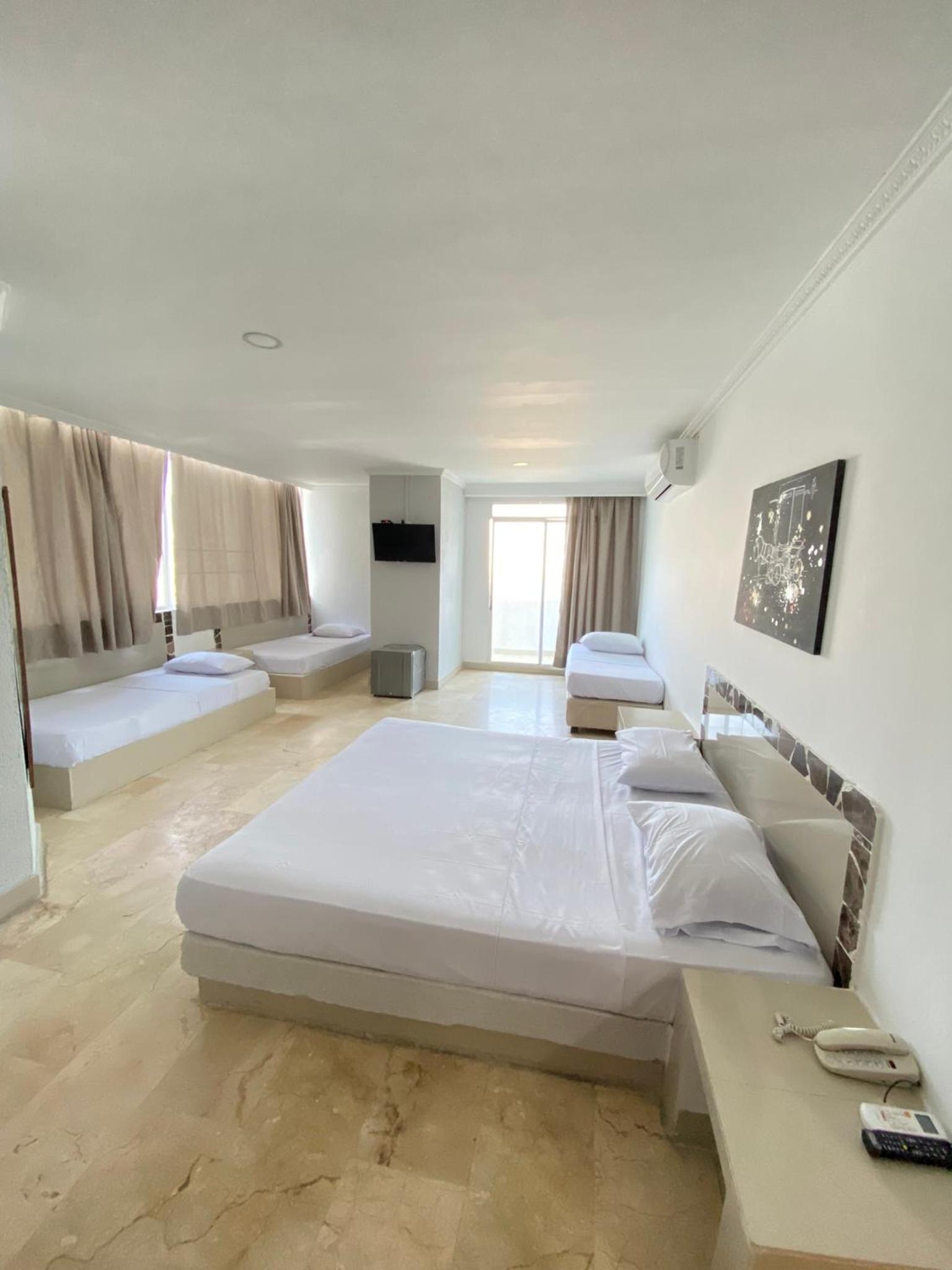 Quadruple Room - Photo 10
