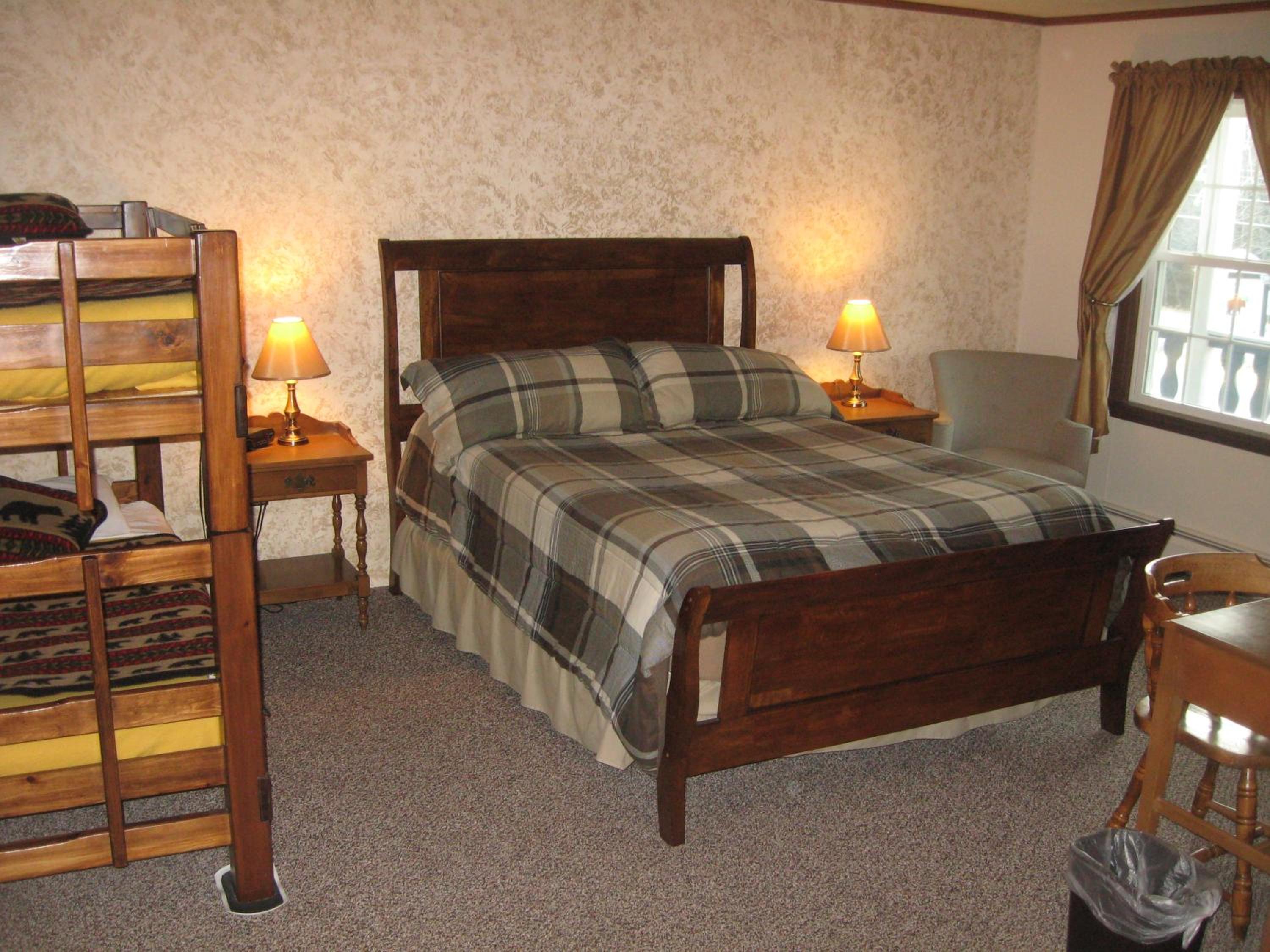 Deluxe Queen Room photo 3
