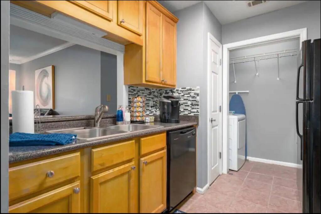 Two-Bedroom Apartment with Balcony photo 3