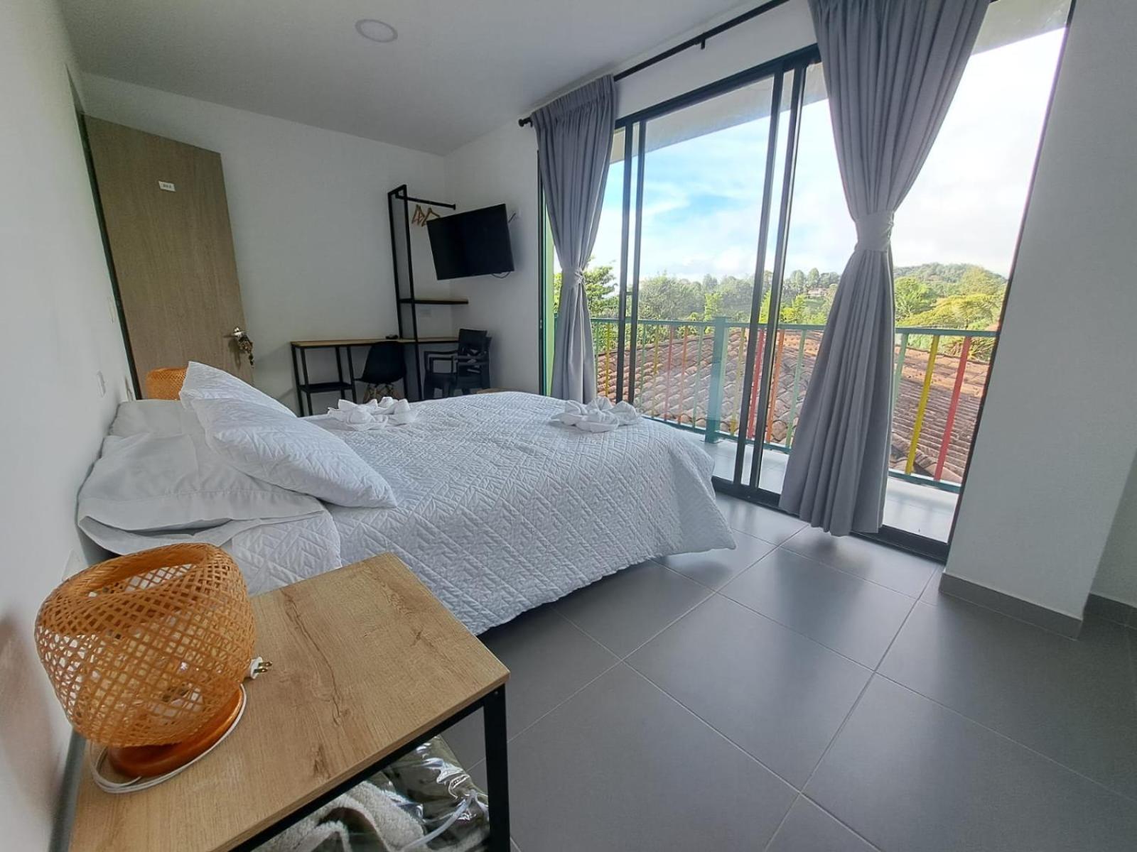 Double Room With Balcony photo 1